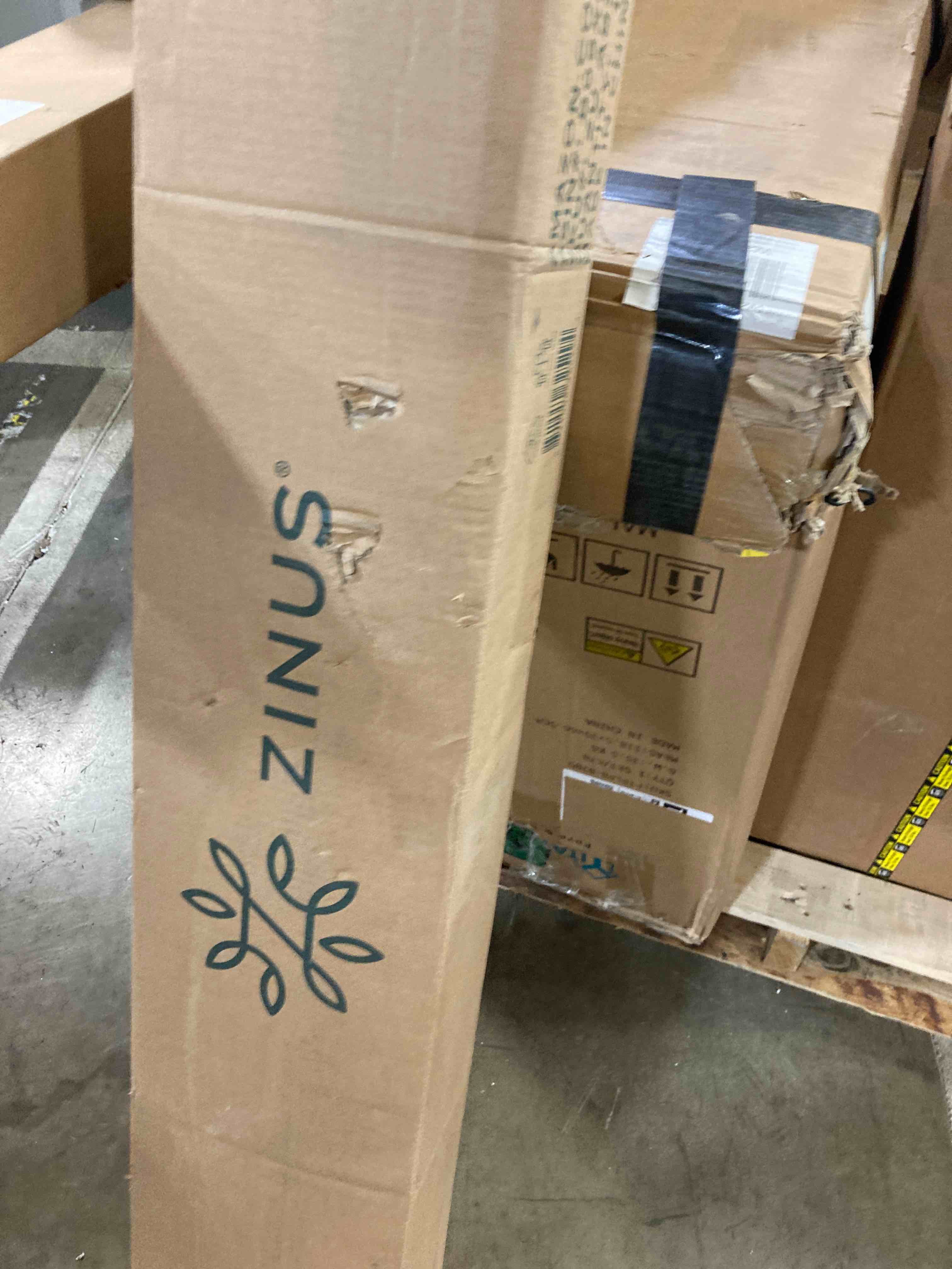 https://s3.amazonaws.com/lotting-images-prod/phillipi/YEL5919696_1713977007967.jpeg