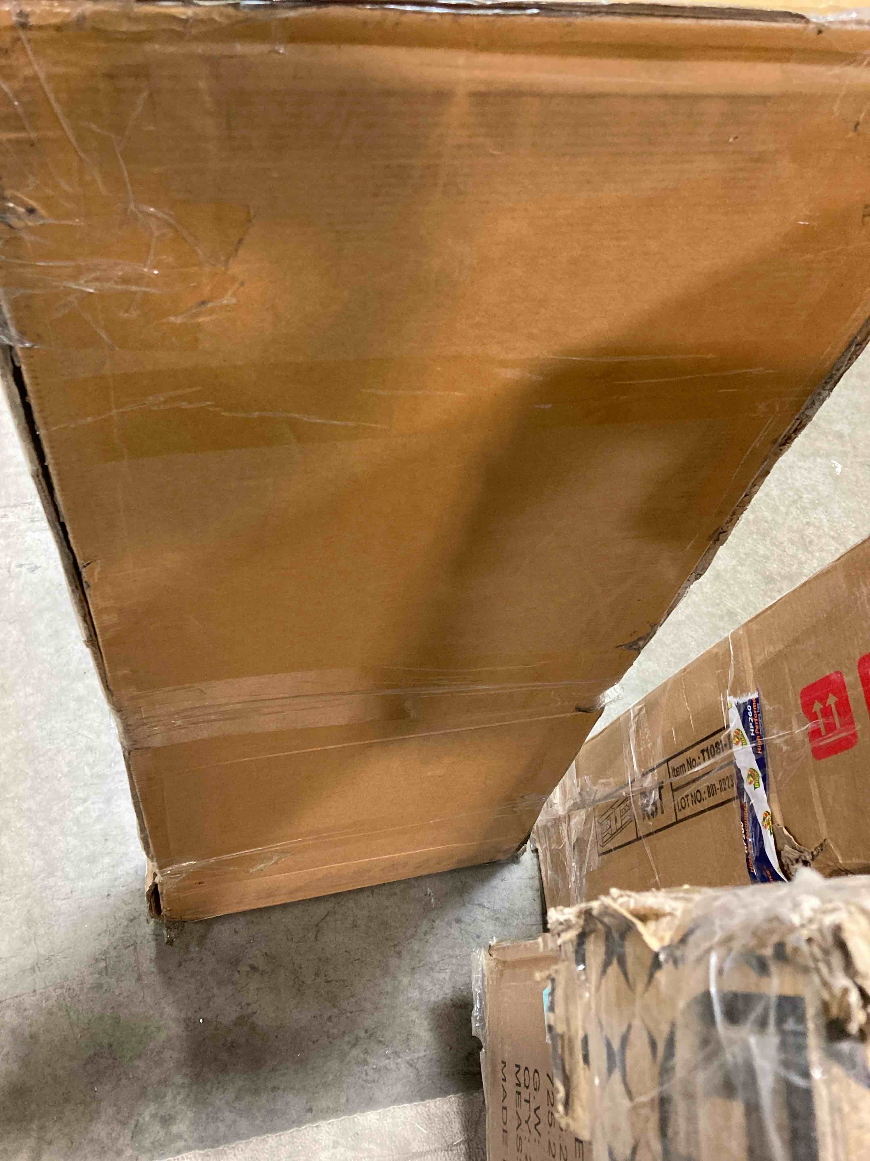 https://s3.amazonaws.com/lotting-images-prod/phillipi/YEL5919897_1714581999941.jpeg