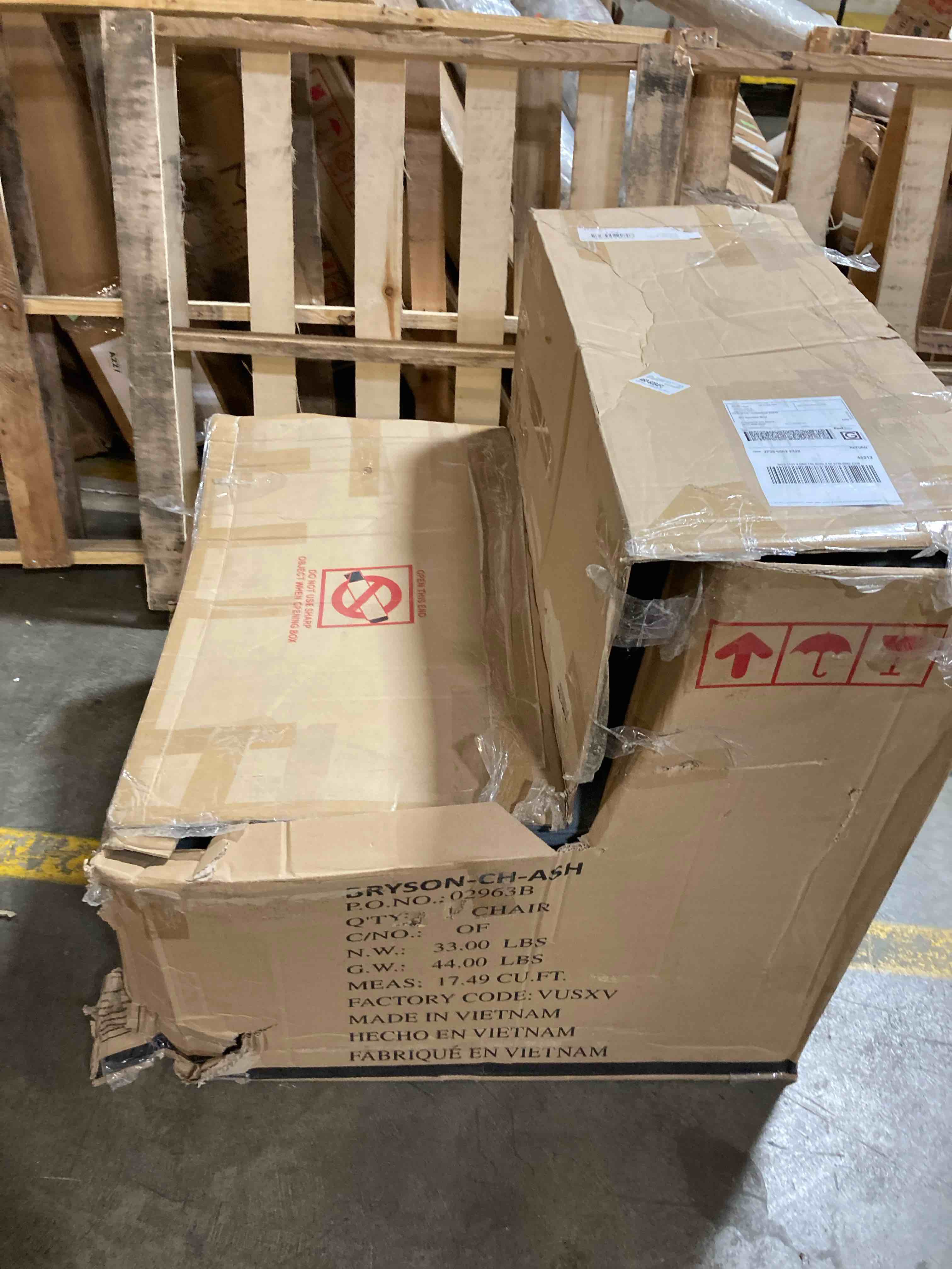 https://s3.amazonaws.com/lotting-images-prod/phillipi/YEL5920058_1715016409620.jpeg