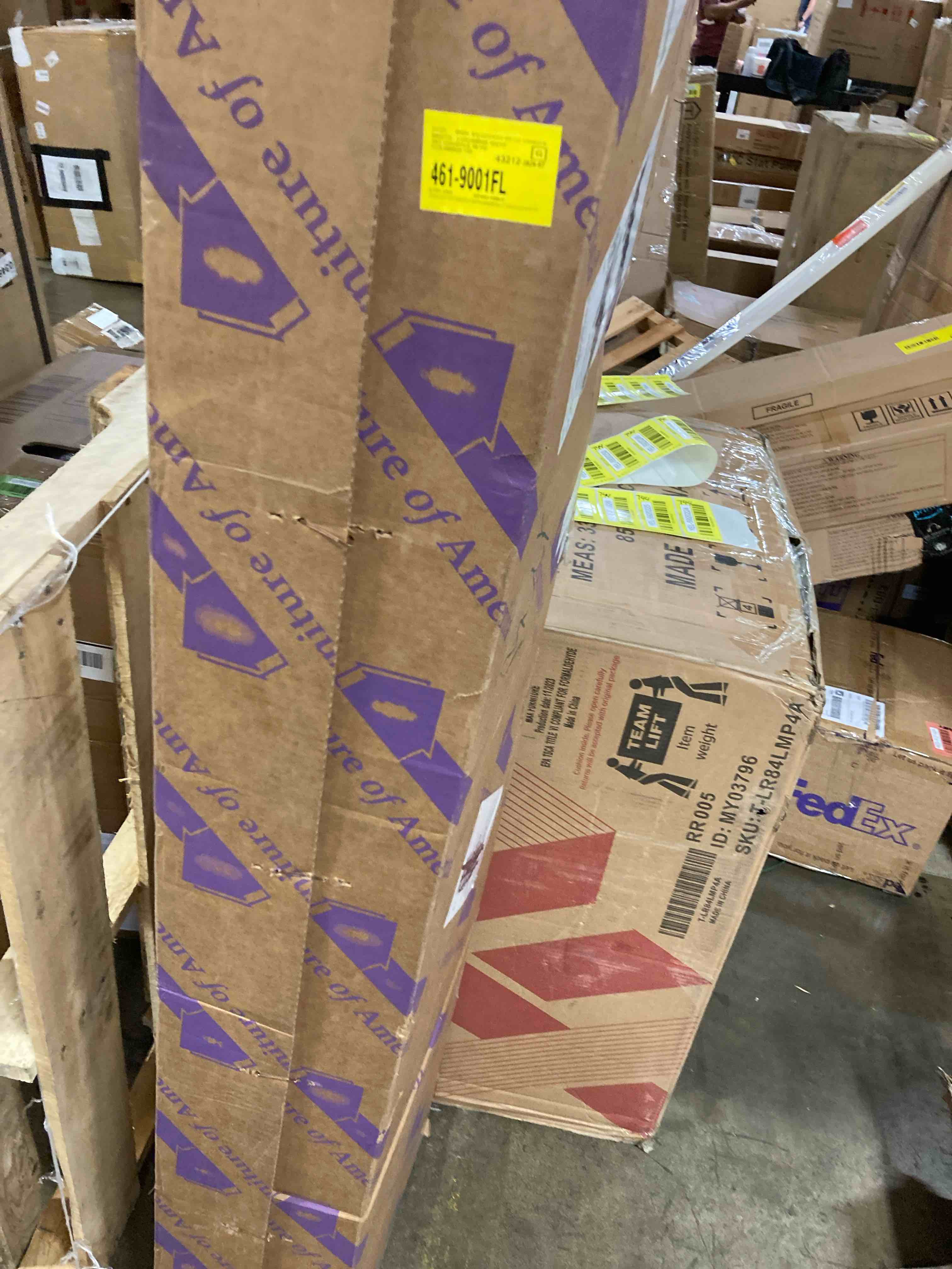 https://s3.amazonaws.com/lotting-images-prod/phillipi/YEL5920228_1715280703574.jpeg