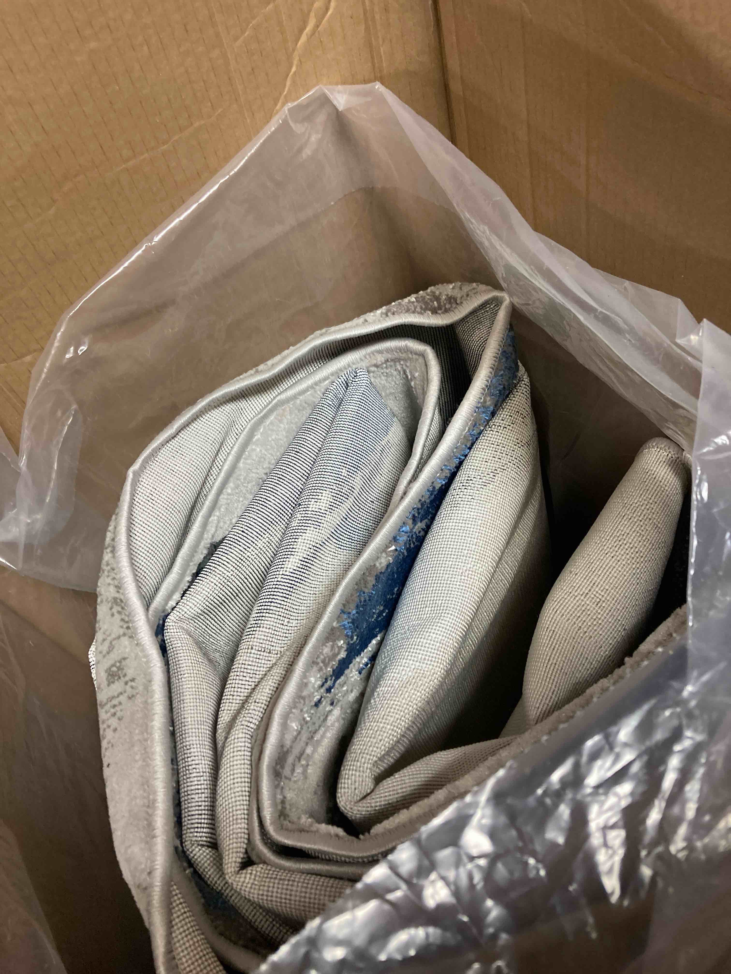 https://s3.amazonaws.com/lotting-images-prod/phillipi/YEL5920766_1716475639083.jpeg