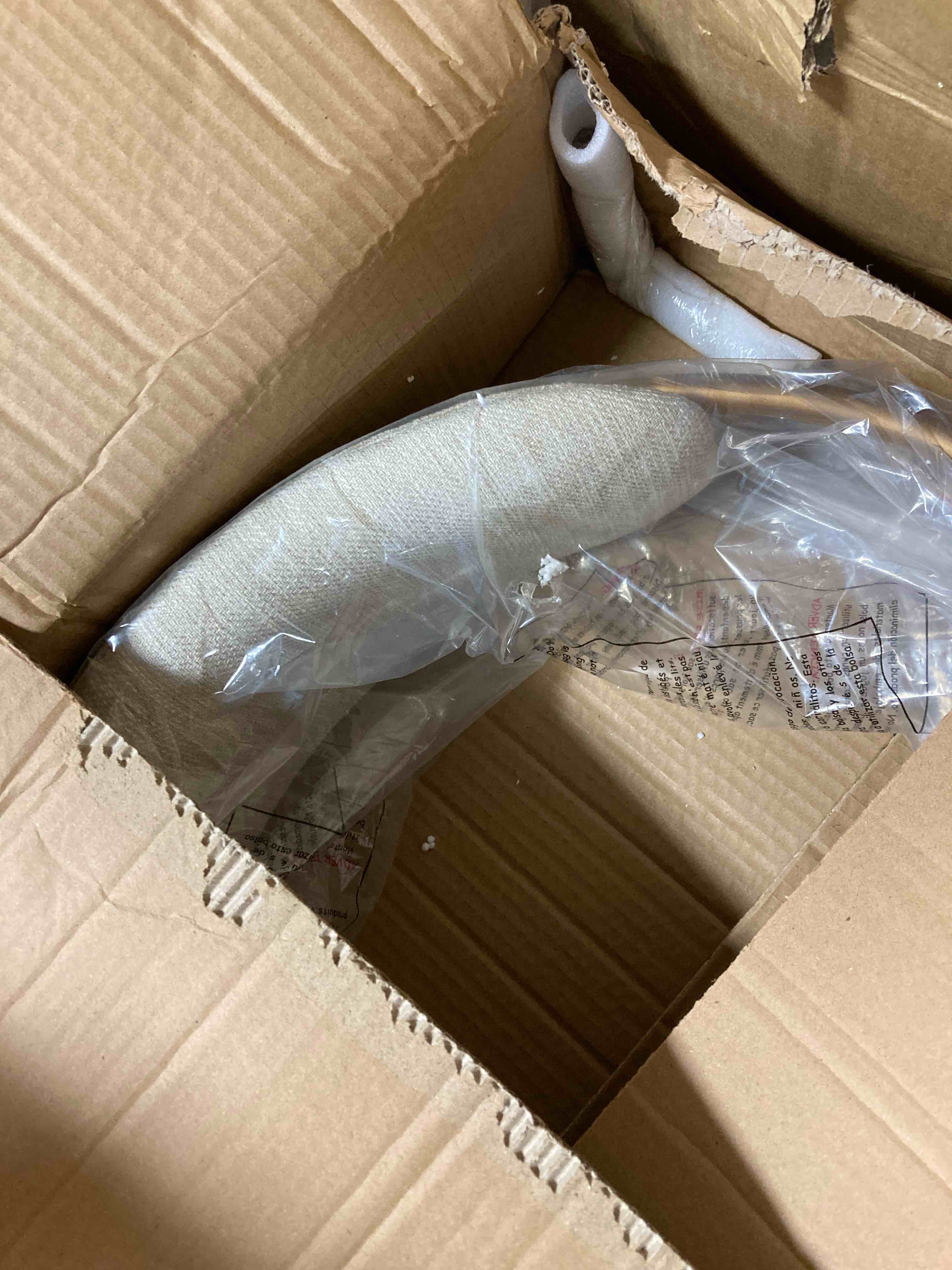 https://s3.amazonaws.com/lotting-images-prod/phillipi/YEL5920770_1716474453078.jpeg