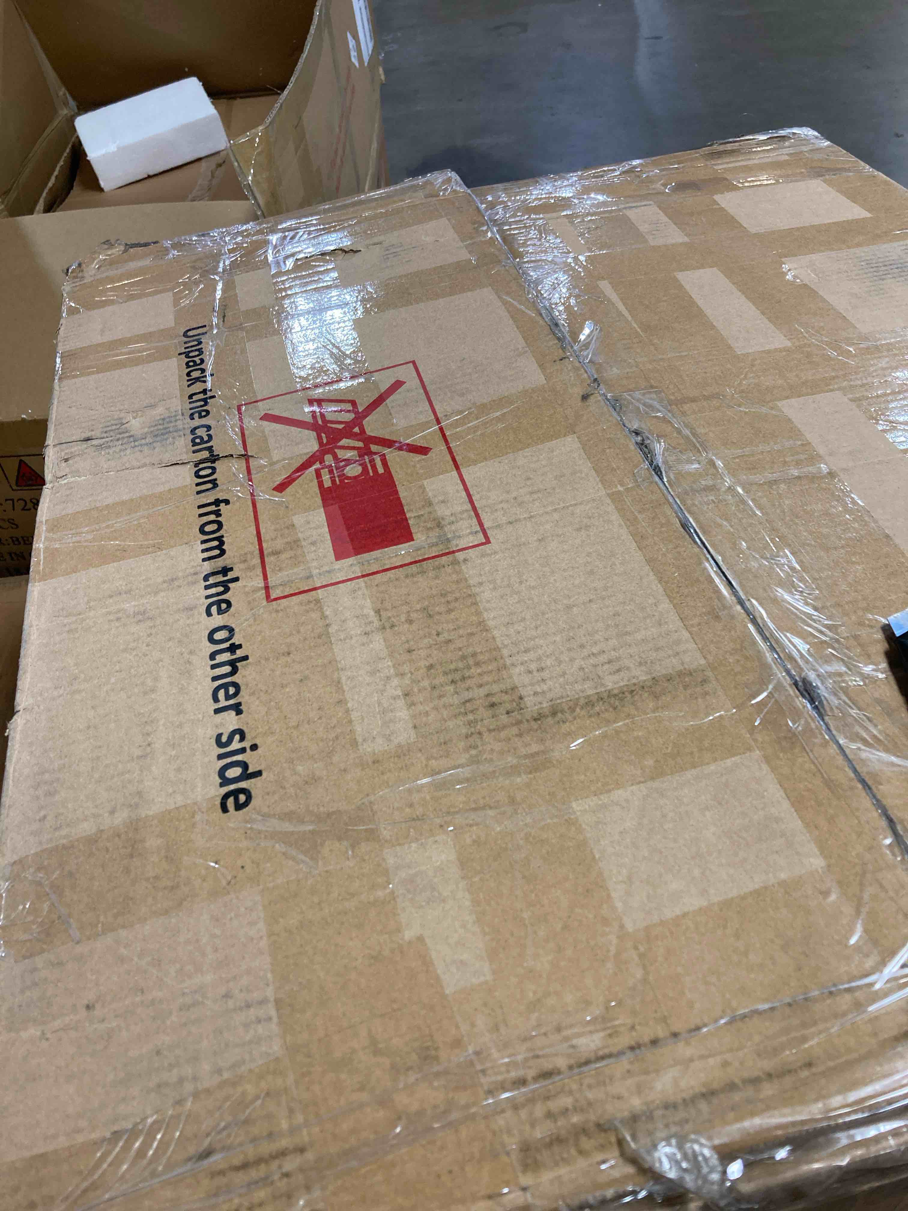 https://s3.amazonaws.com/lotting-images-prod/phillipi/YEL5920771_1716473534632.jpeg