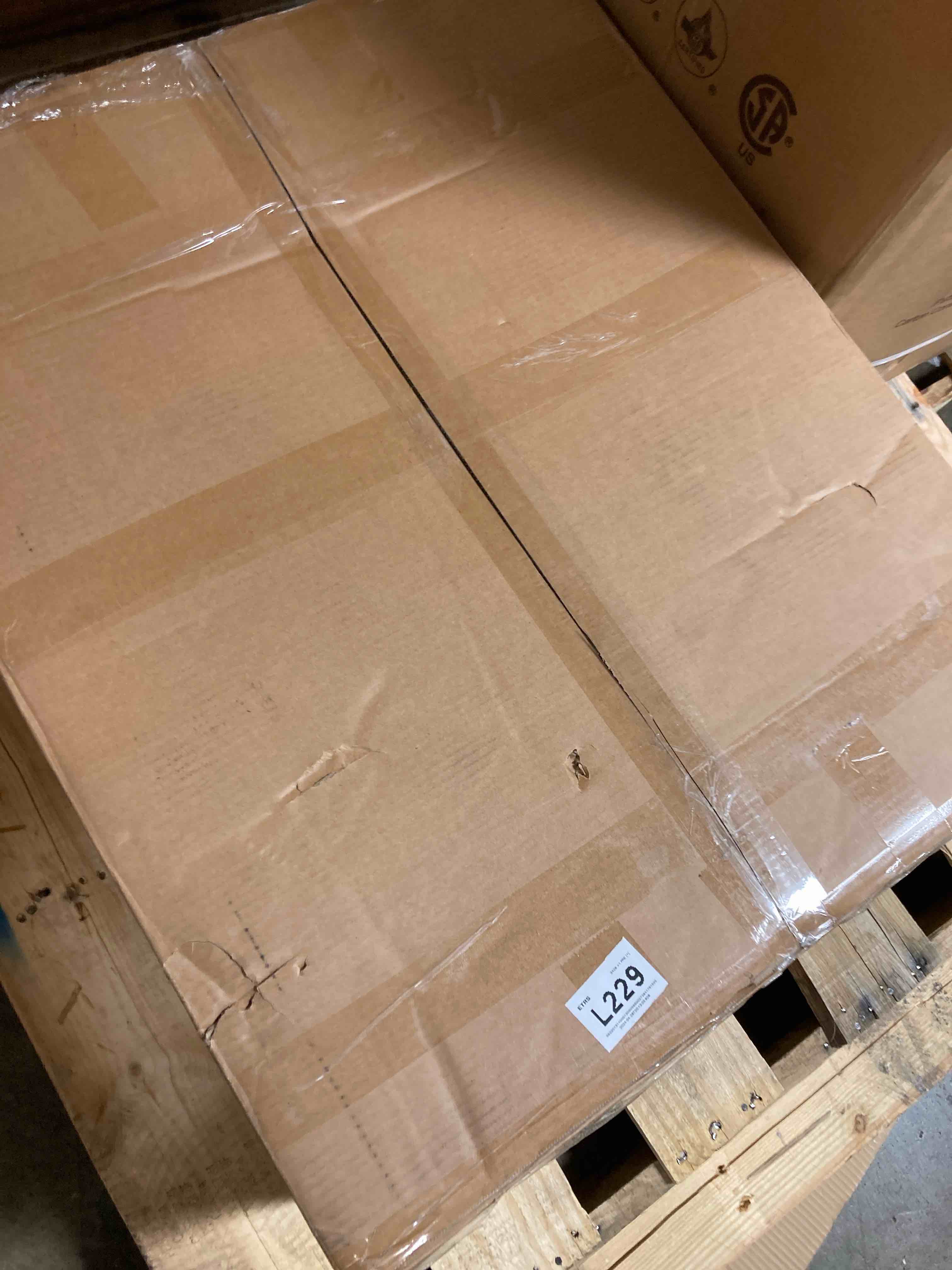 https://s3.amazonaws.com/lotting-images-prod/phillipi/YEL5920778_1716470823316.jpeg