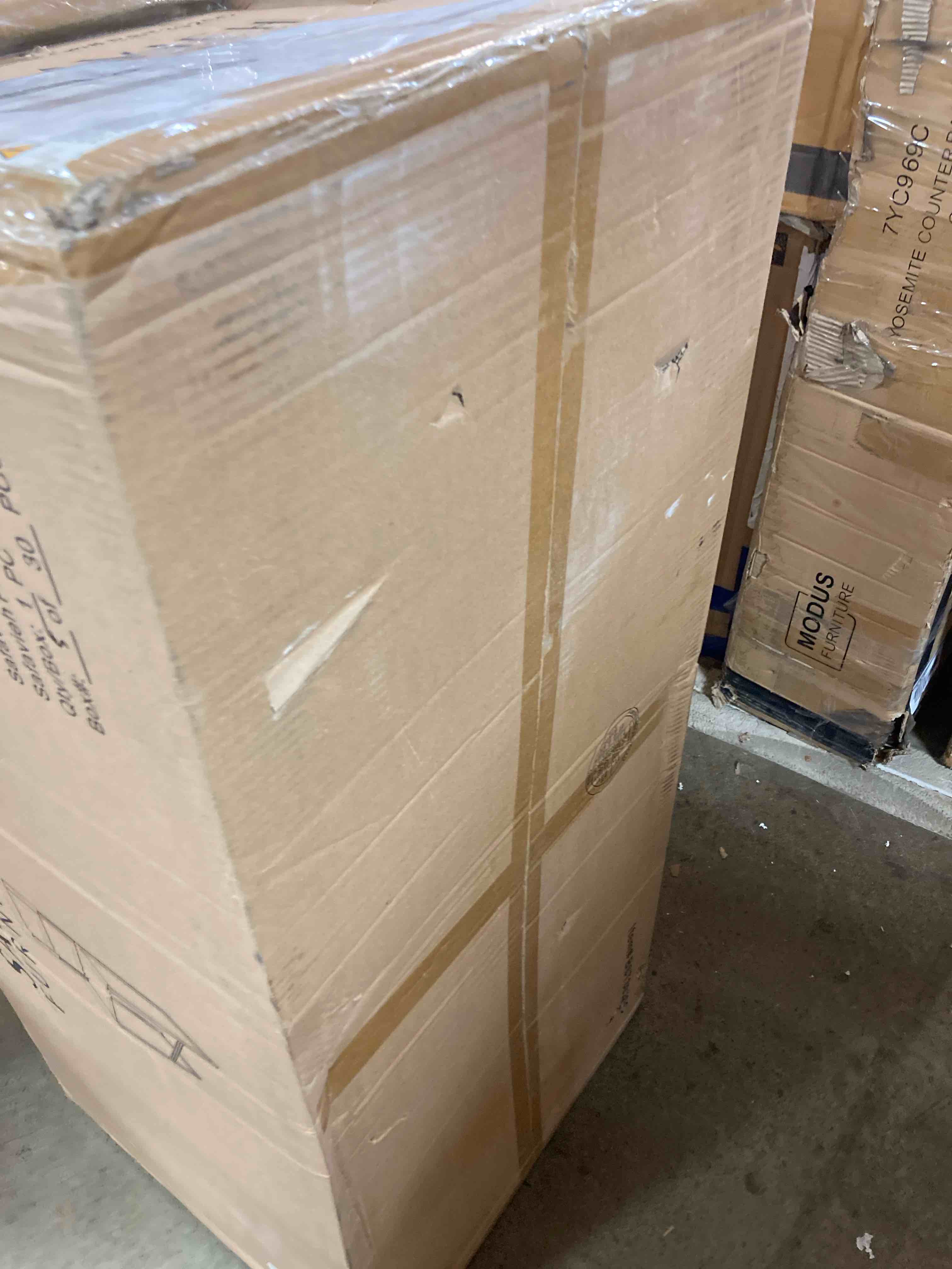 https://s3.amazonaws.com/lotting-images-prod/phillipi/YEL5920789_1716400561231.jpeg