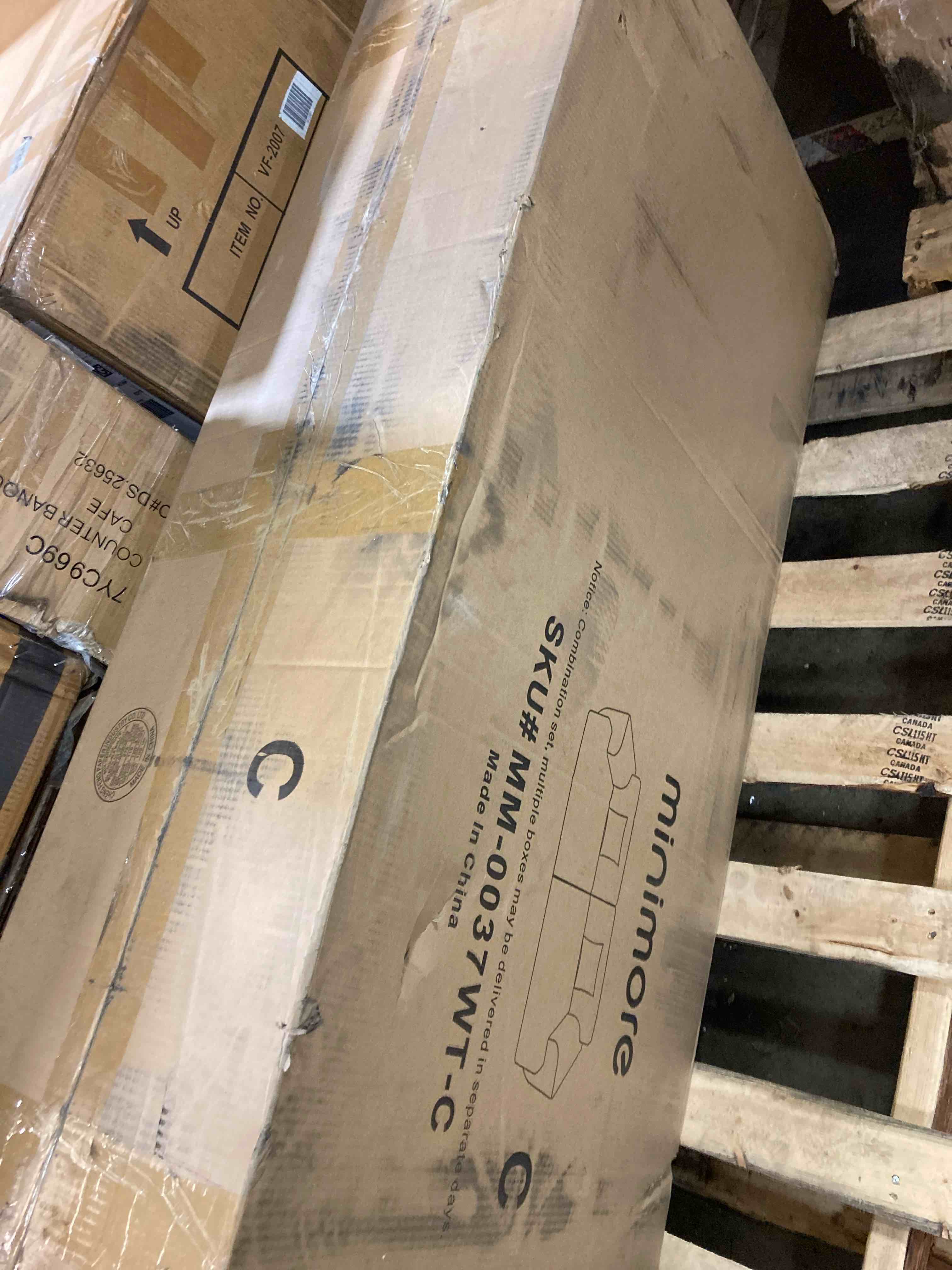 https://s3.amazonaws.com/lotting-images-prod/phillipi/YEL5920792_1716399986541.jpeg