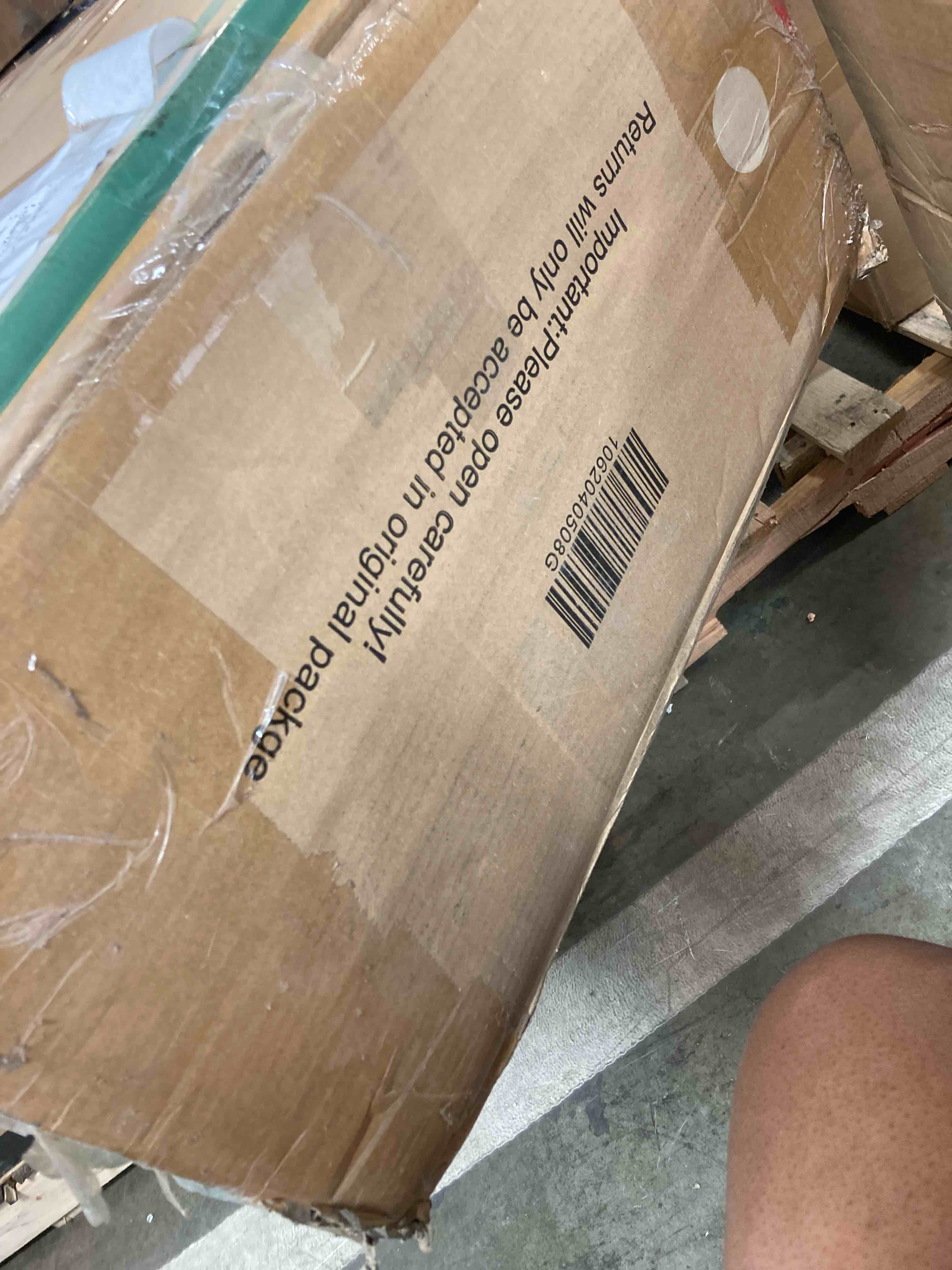 https://s3.amazonaws.com/lotting-images-prod/phillipi/YEL5920814_1716394562000.jpeg