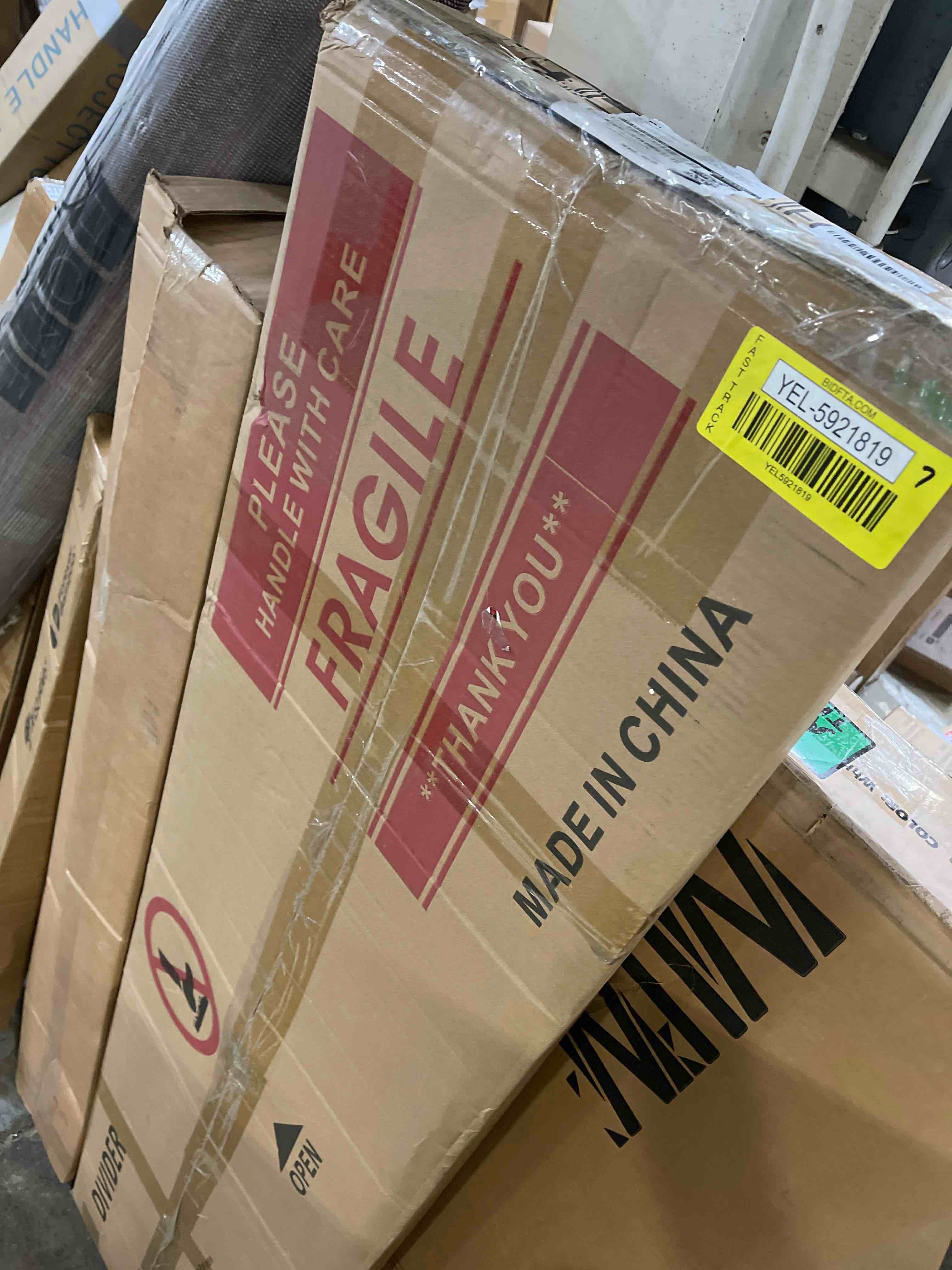 https://s3.amazonaws.com/lotting-images-prod/phillipi/YEL5921819_1712786062838.jpeg