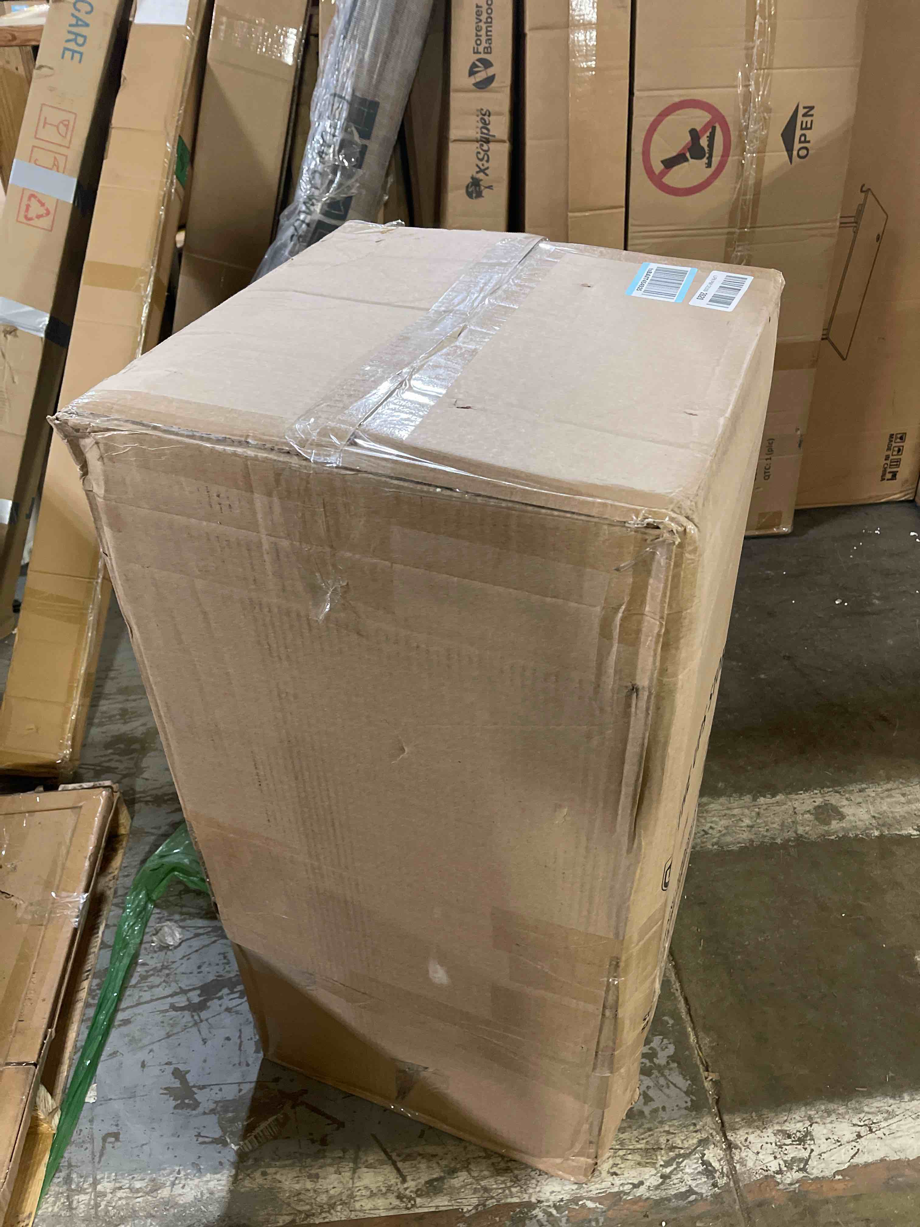 https://s3.amazonaws.com/lotting-images-prod/phillipi/YEL5921824_1712844068654.jpeg