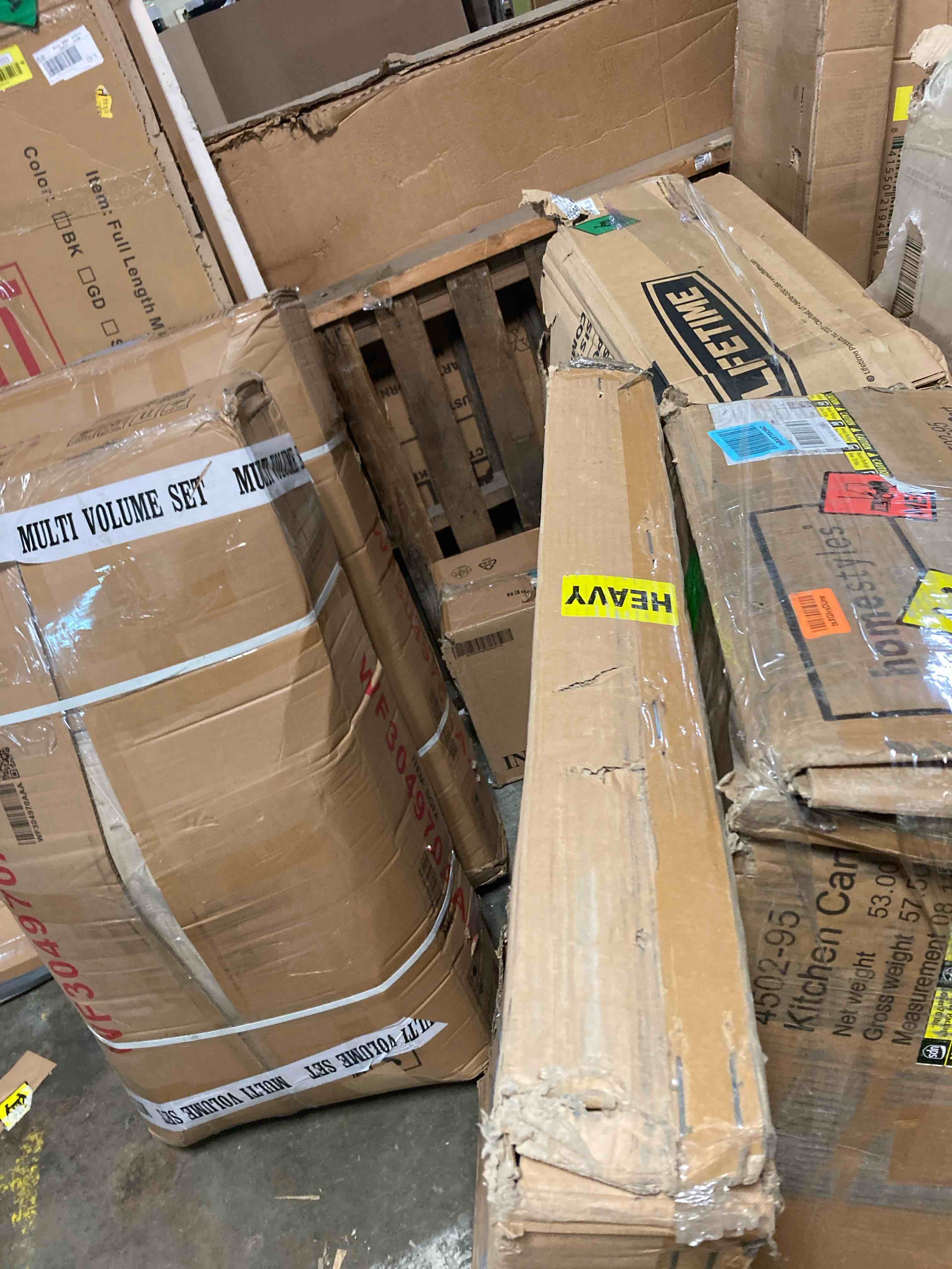 https://s3.amazonaws.com/lotting-images-prod/phillipi/YEL5922028_1712935318676.jpeg