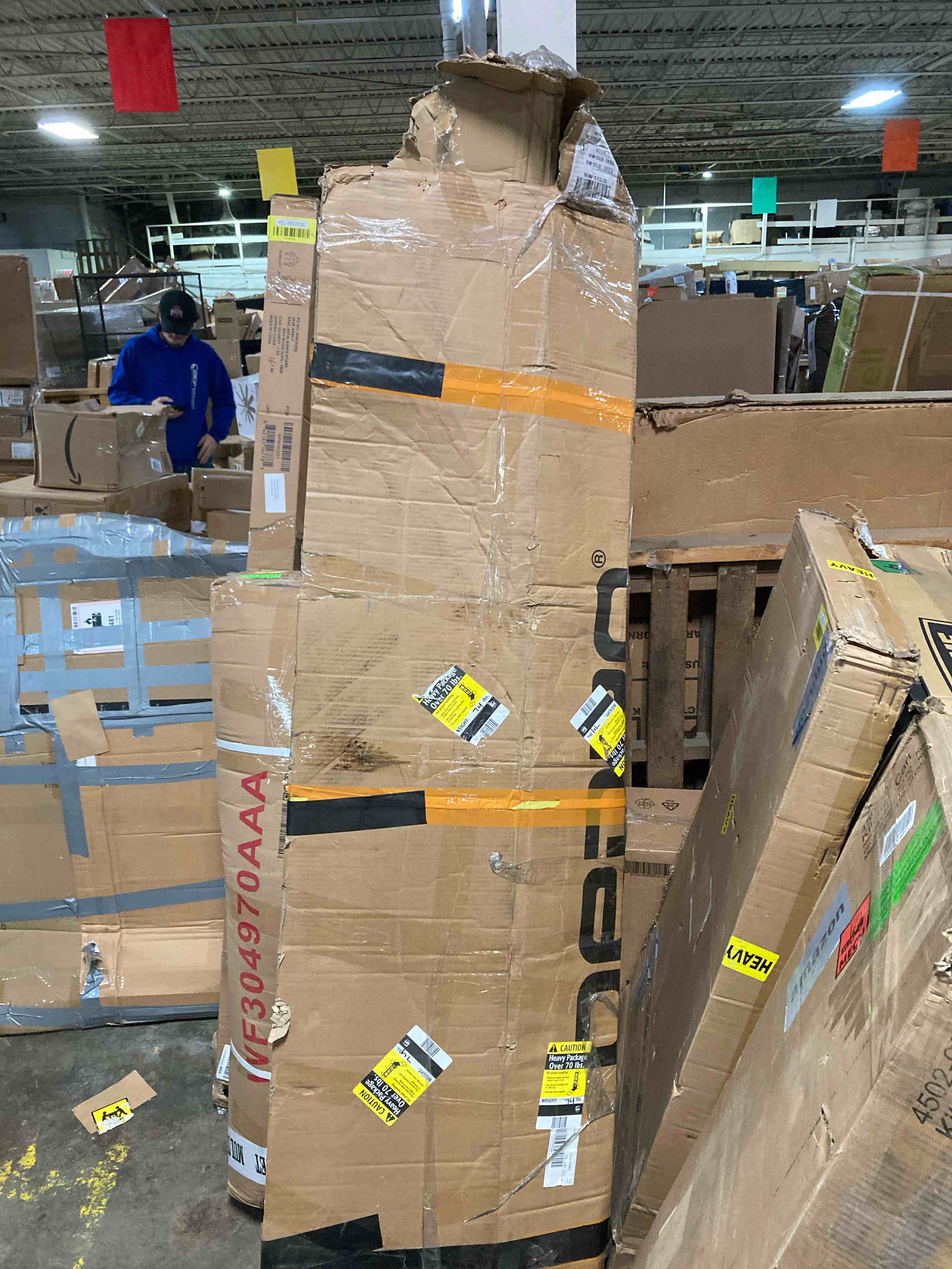 https://s3.amazonaws.com/lotting-images-prod/phillipi/YEL5922031_1712936833104.jpeg