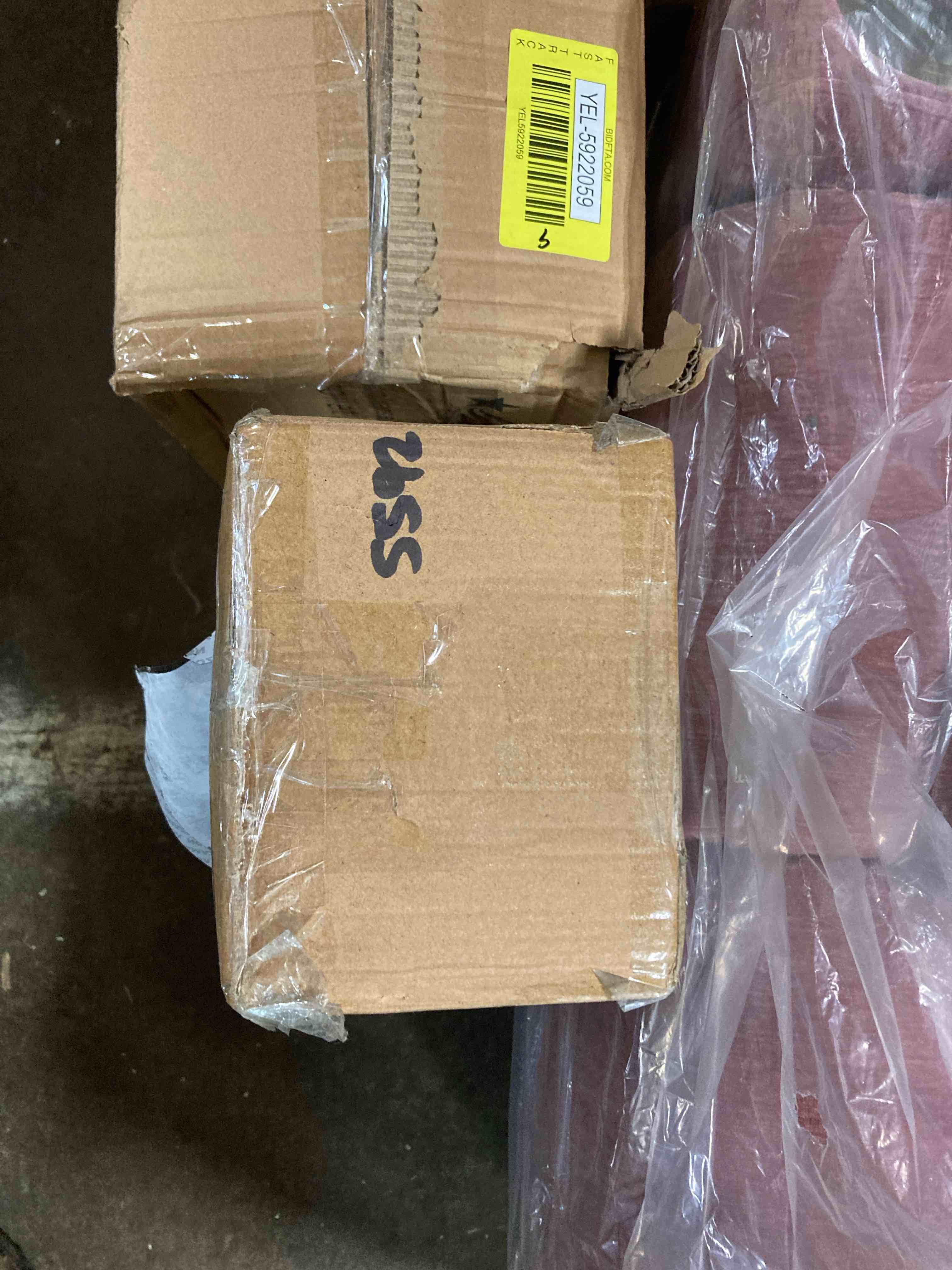 https://s3.amazonaws.com/lotting-images-prod/phillipi/YEL5922060_1712942897956.jpeg