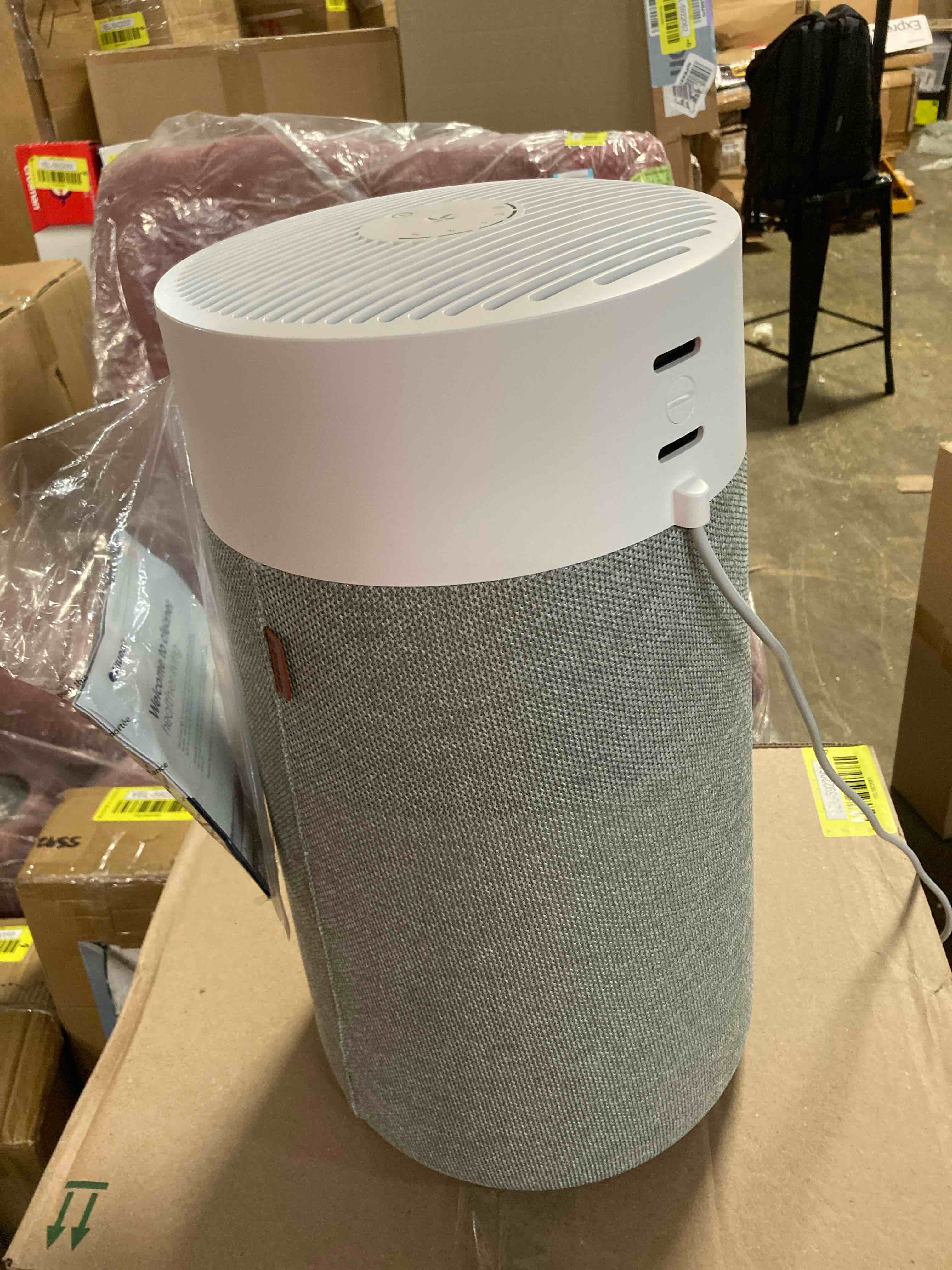 https://s3.amazonaws.com/lotting-images-prod/phillipi/YEL5922066_1712943710486.jpeg