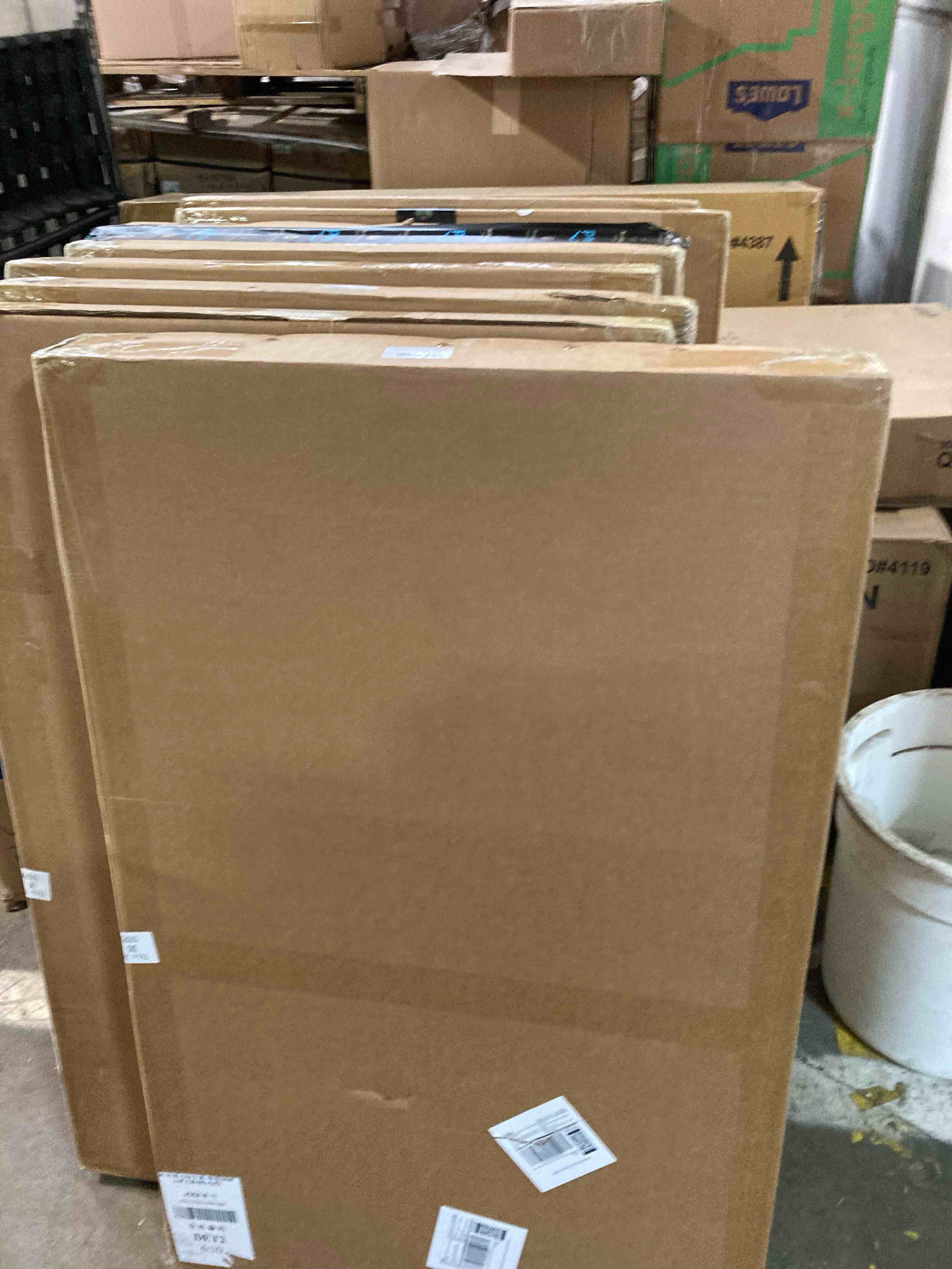 https://s3.amazonaws.com/lotting-images-prod/phillipi/YEL5922075_1712945550607.jpeg