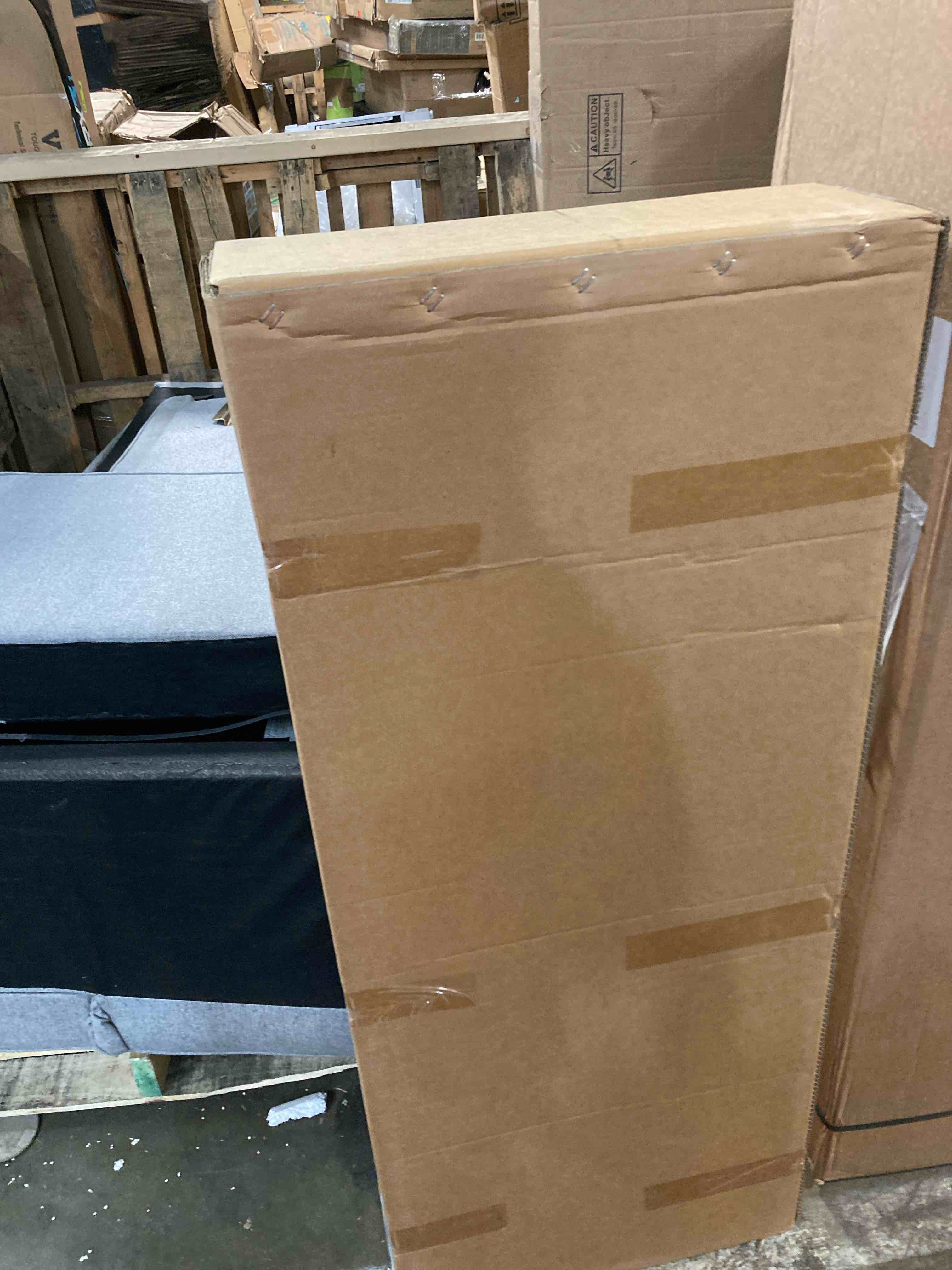 https://s3.amazonaws.com/lotting-images-prod/phillipi/YEL5922076_1712945928019.jpeg