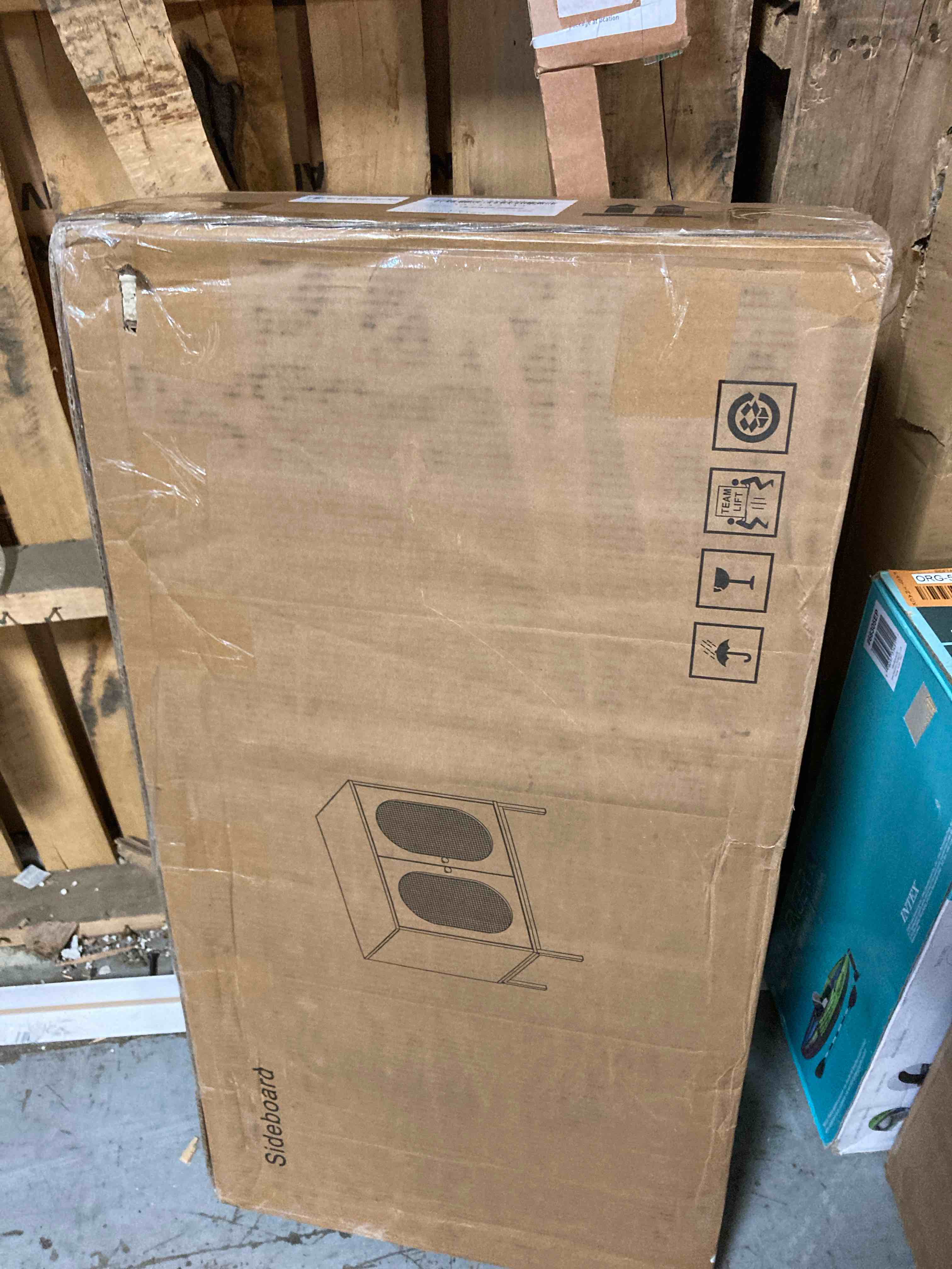 https://s3.amazonaws.com/lotting-images-prod/phillipi/YEL5922101_1712871892640.jpeg