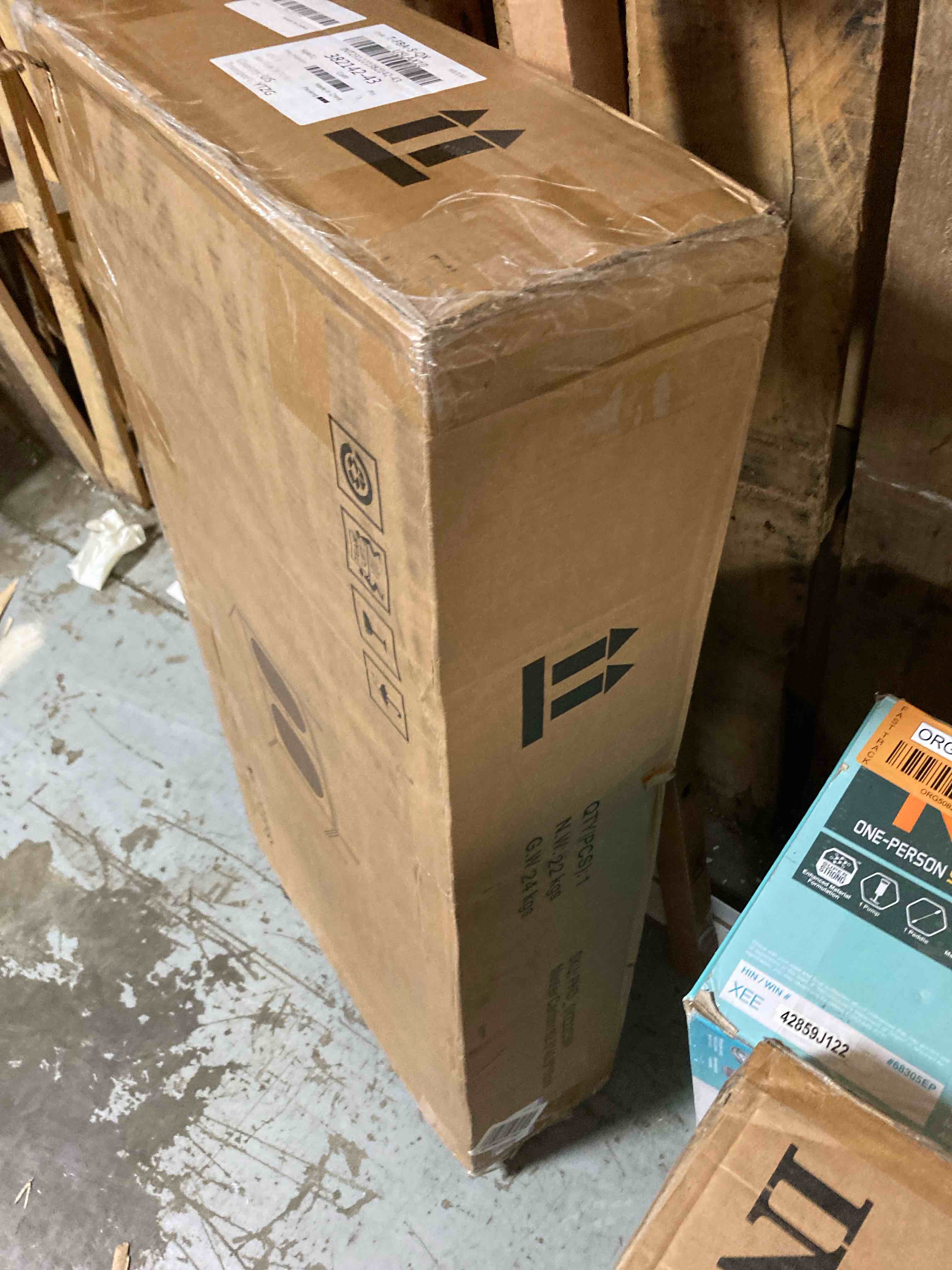 https://s3.amazonaws.com/lotting-images-prod/phillipi/YEL5922101_1712871894378.jpeg