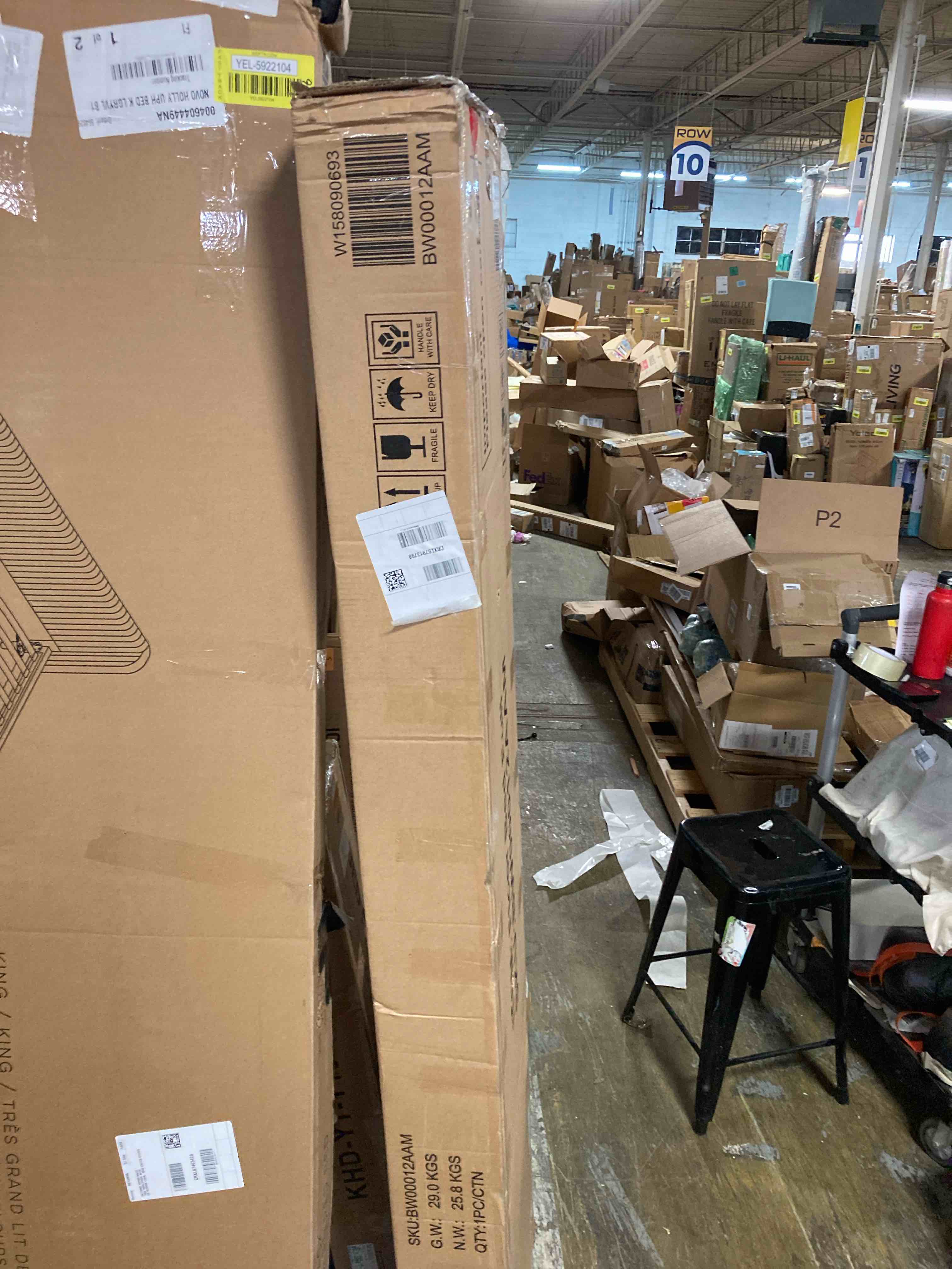 https://s3.amazonaws.com/lotting-images-prod/phillipi/YEL5922105_1712872499043.jpeg