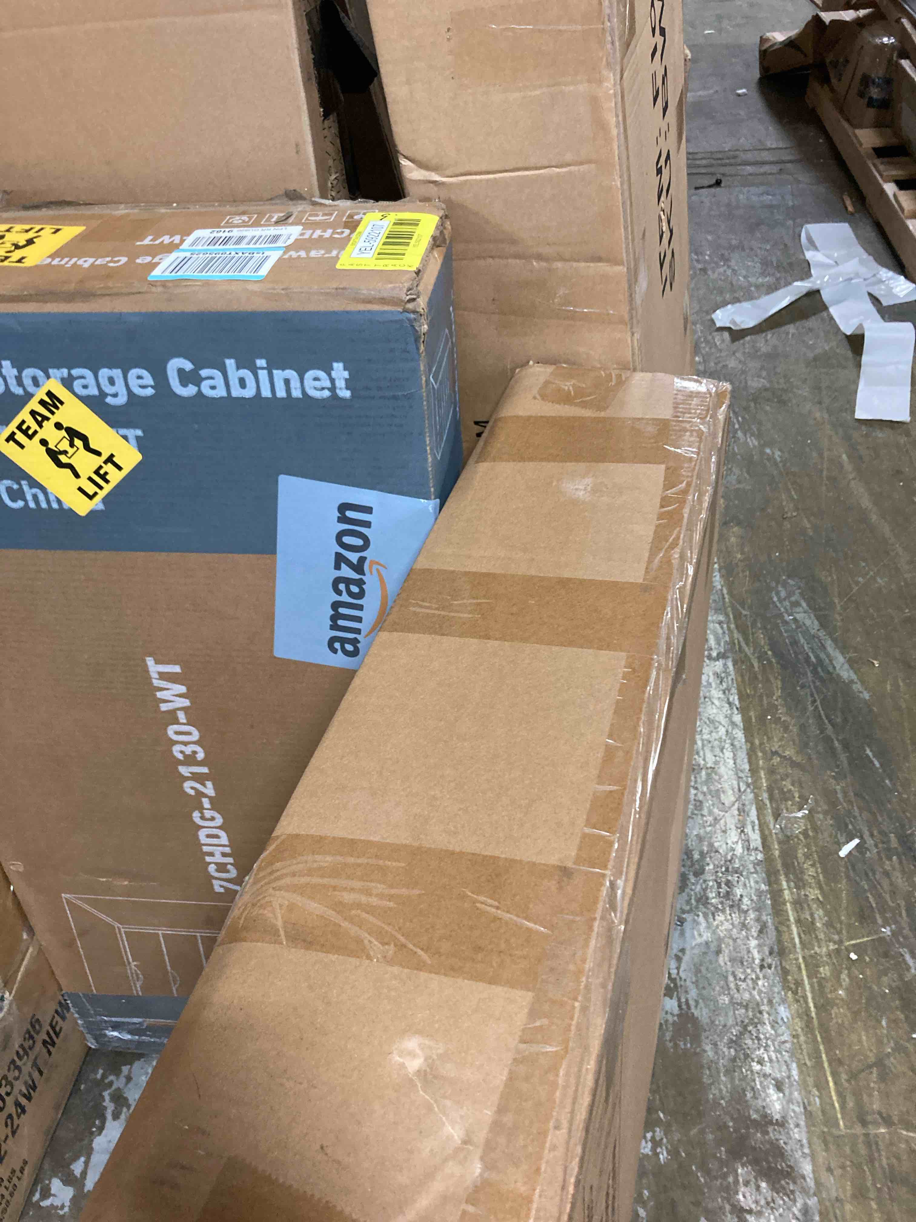 https://s3.amazonaws.com/lotting-images-prod/phillipi/YEL5922108_1712872831706.jpeg