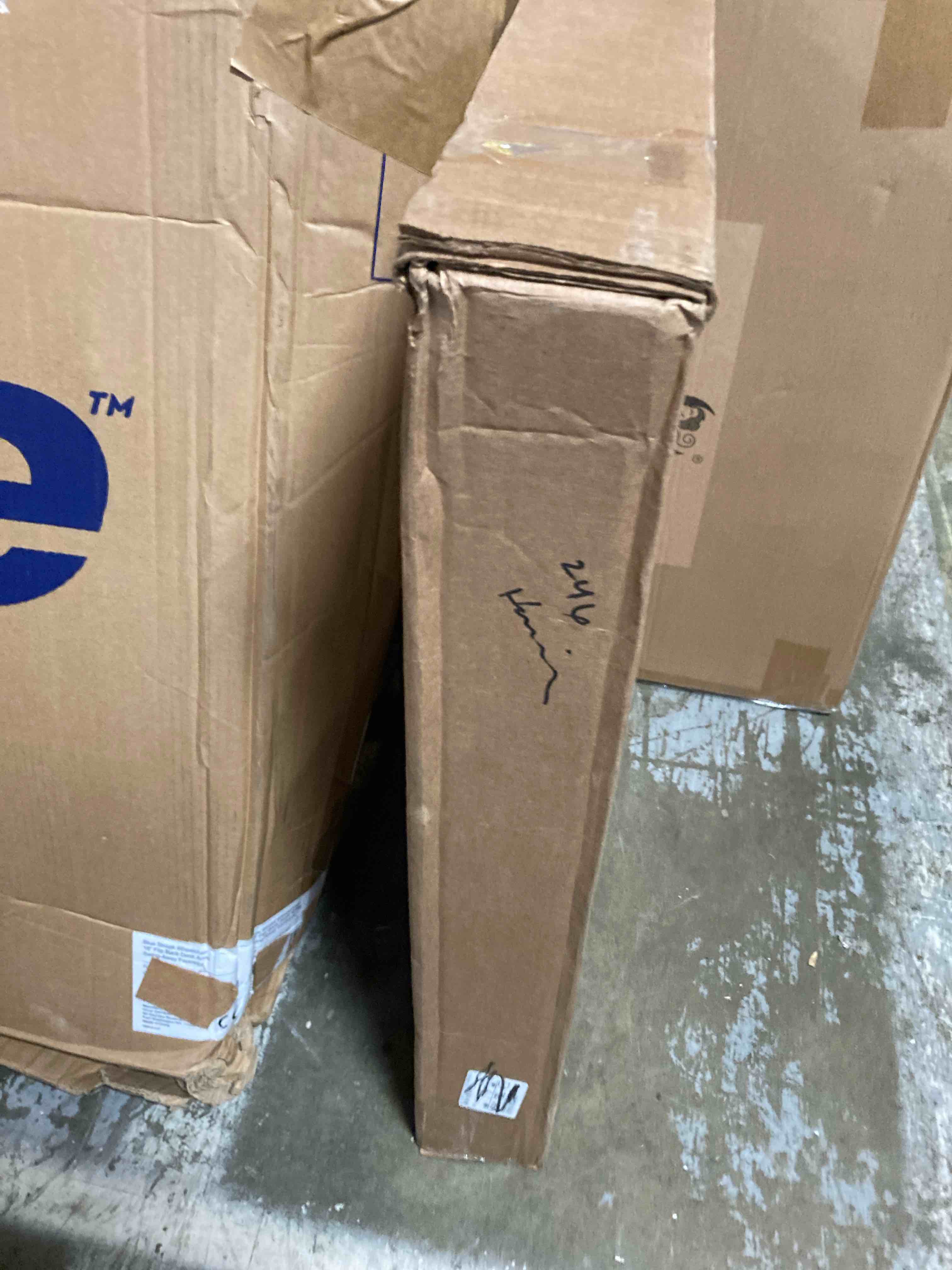 https://s3.amazonaws.com/lotting-images-prod/phillipi/YEL5922112_1712873246640.jpeg