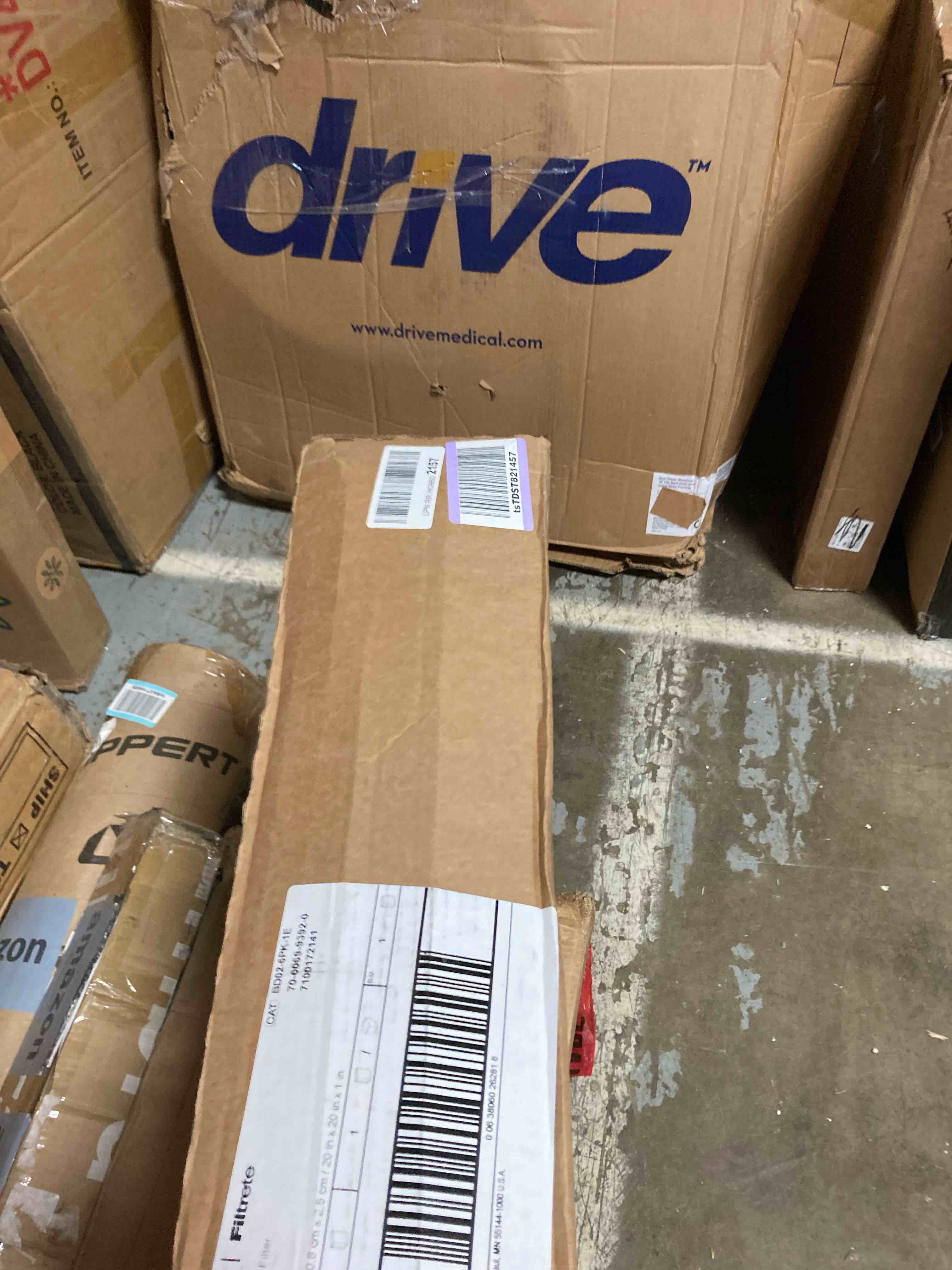 https://s3.amazonaws.com/lotting-images-prod/phillipi/YEL5922114_1712873390618.jpeg
