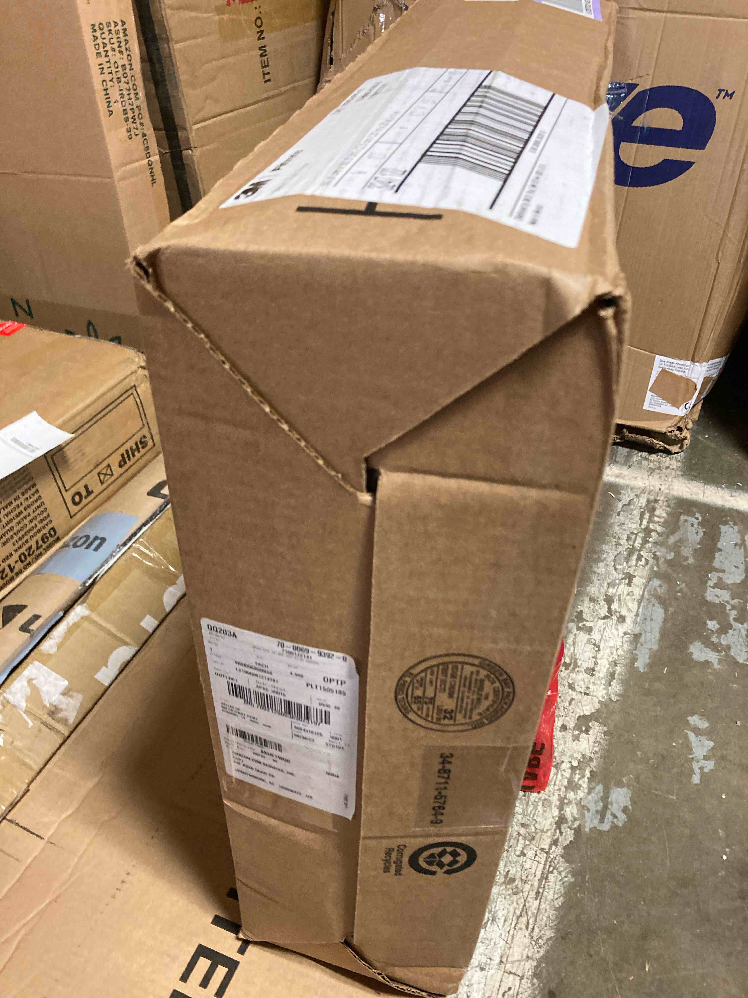 https://s3.amazonaws.com/lotting-images-prod/phillipi/YEL5922114_1712873392382.jpeg