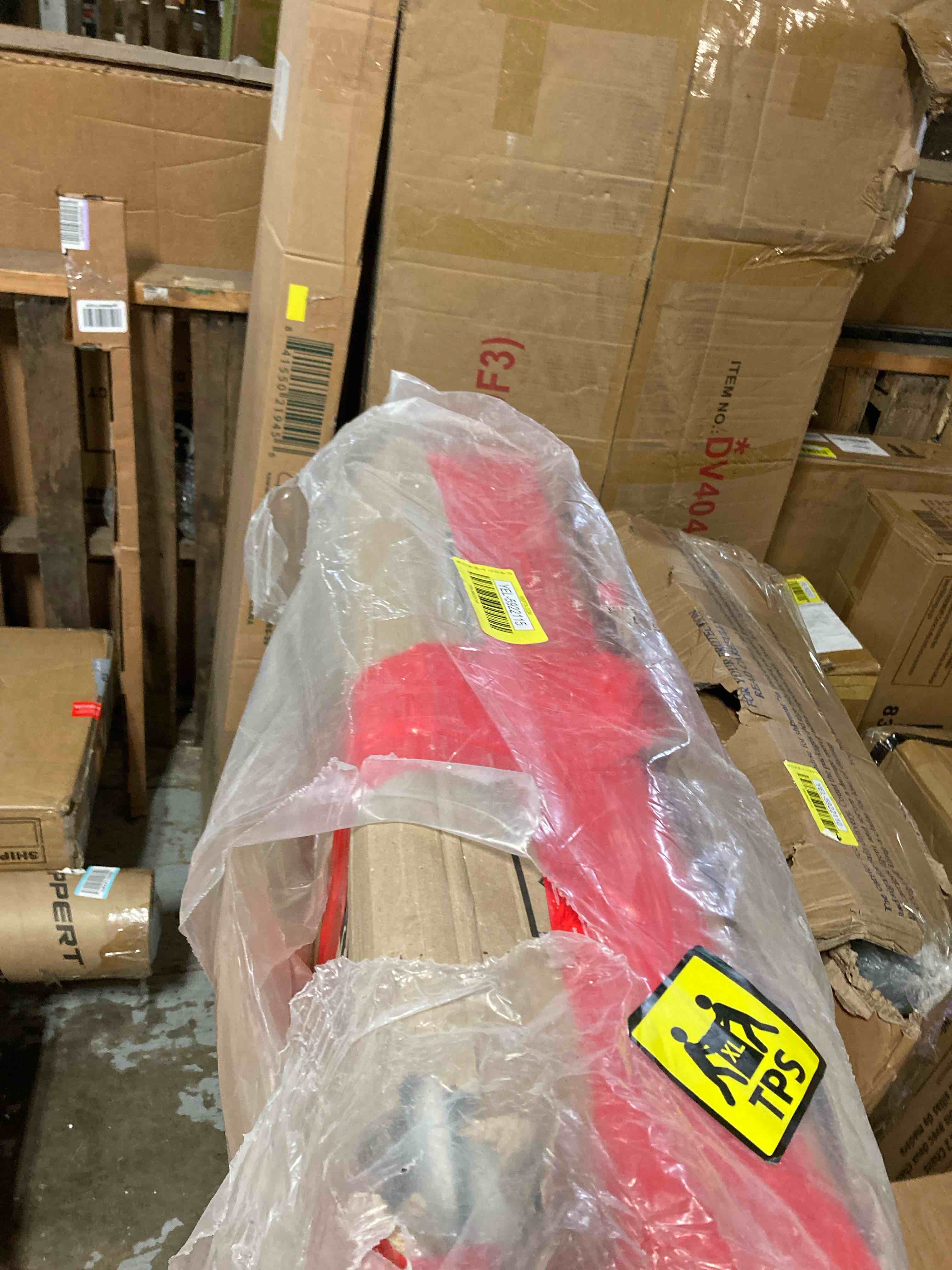 https://s3.amazonaws.com/lotting-images-prod/phillipi/YEL5922115_1712873685053.jpeg