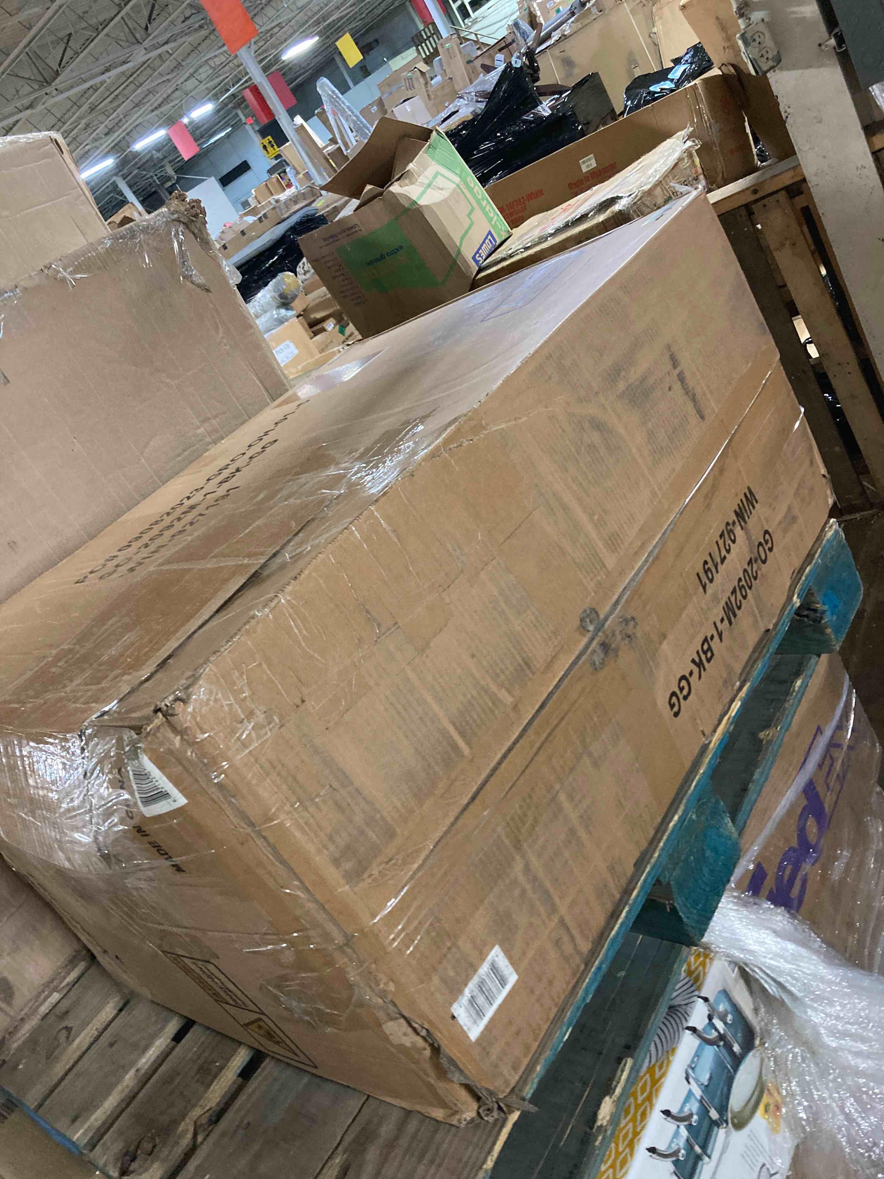 https://s3.amazonaws.com/lotting-images-prod/phillipi/YEL6032041_1709157855315.jpeg