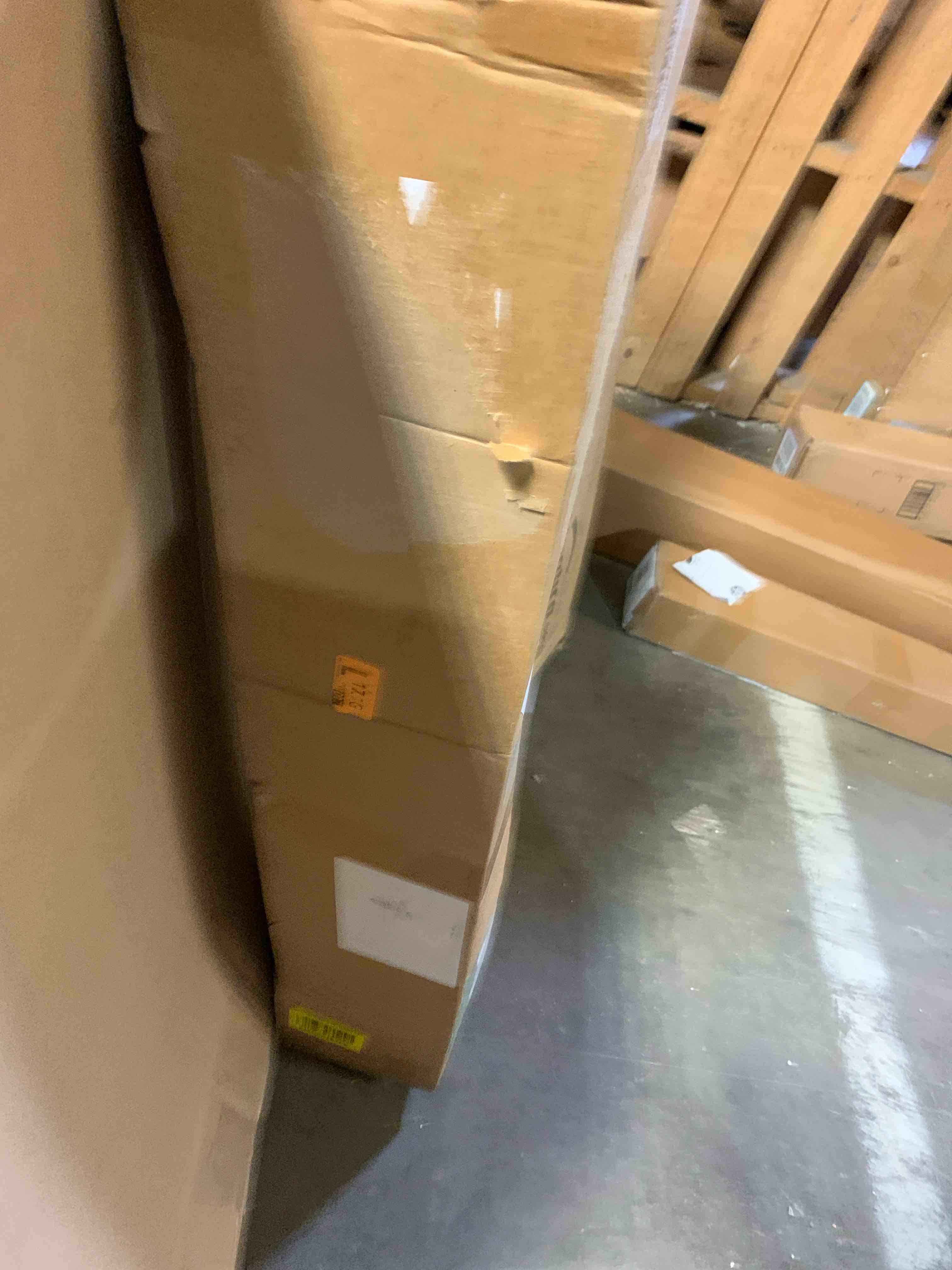 https://s3.amazonaws.com/lotting-images-prod/phillipi/YEL6032600_1709756367175.jpeg