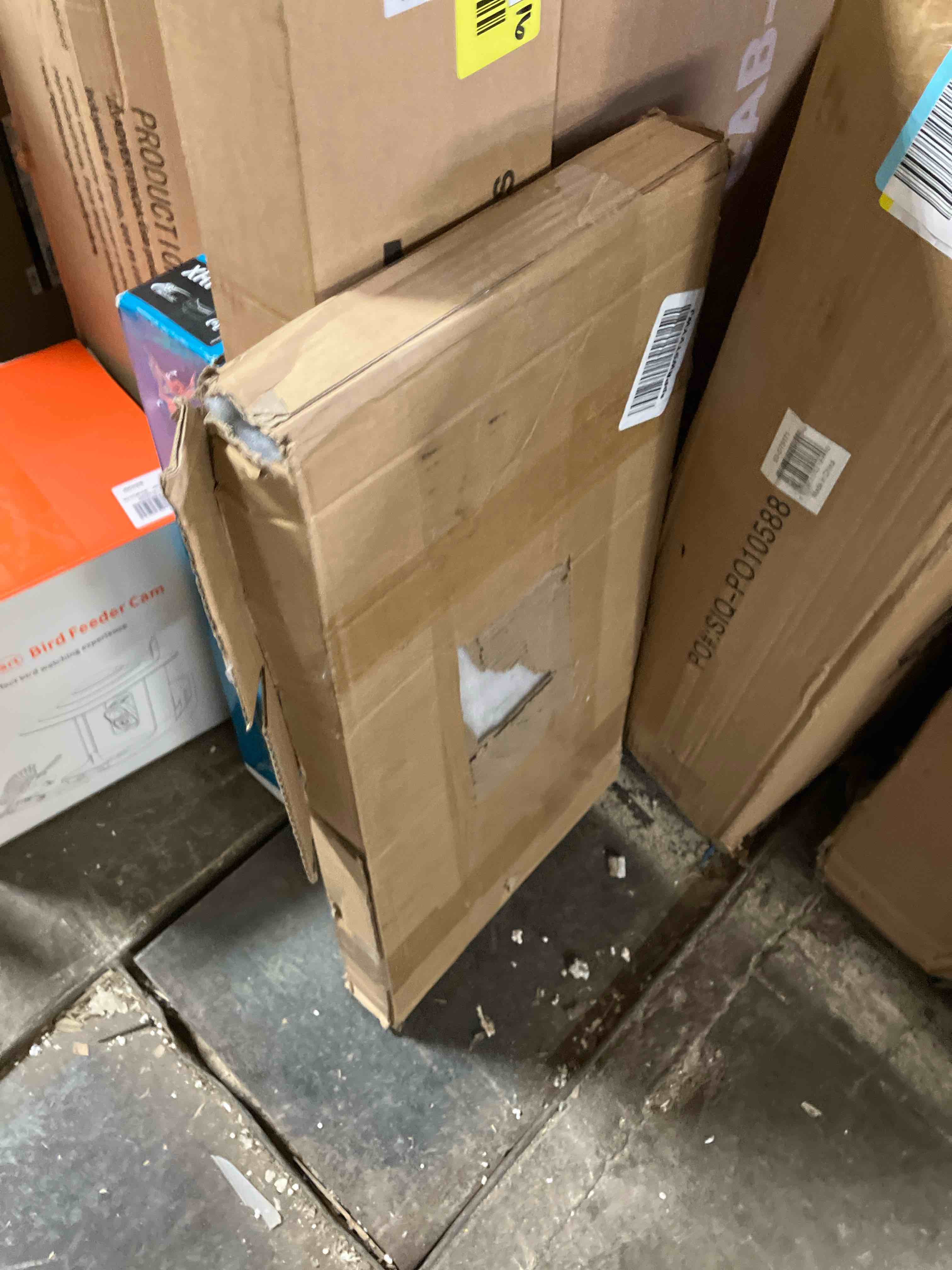 https://s3.amazonaws.com/lotting-images-prod/phillipi/YEL6033255_1710359532686.jpeg