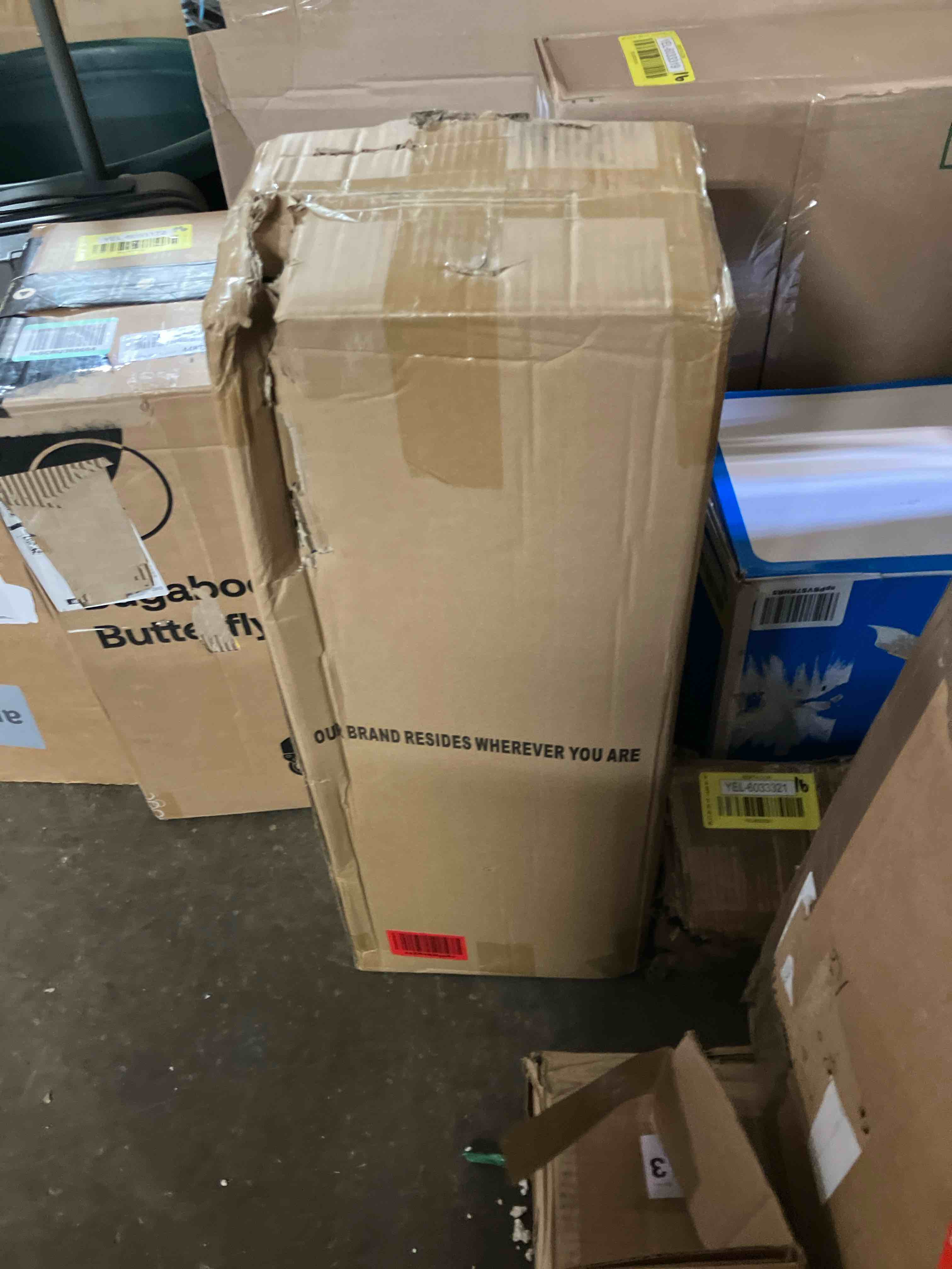 https://s3.amazonaws.com/lotting-images-prod/phillipi/YEL6033325_1710429047222.jpeg
