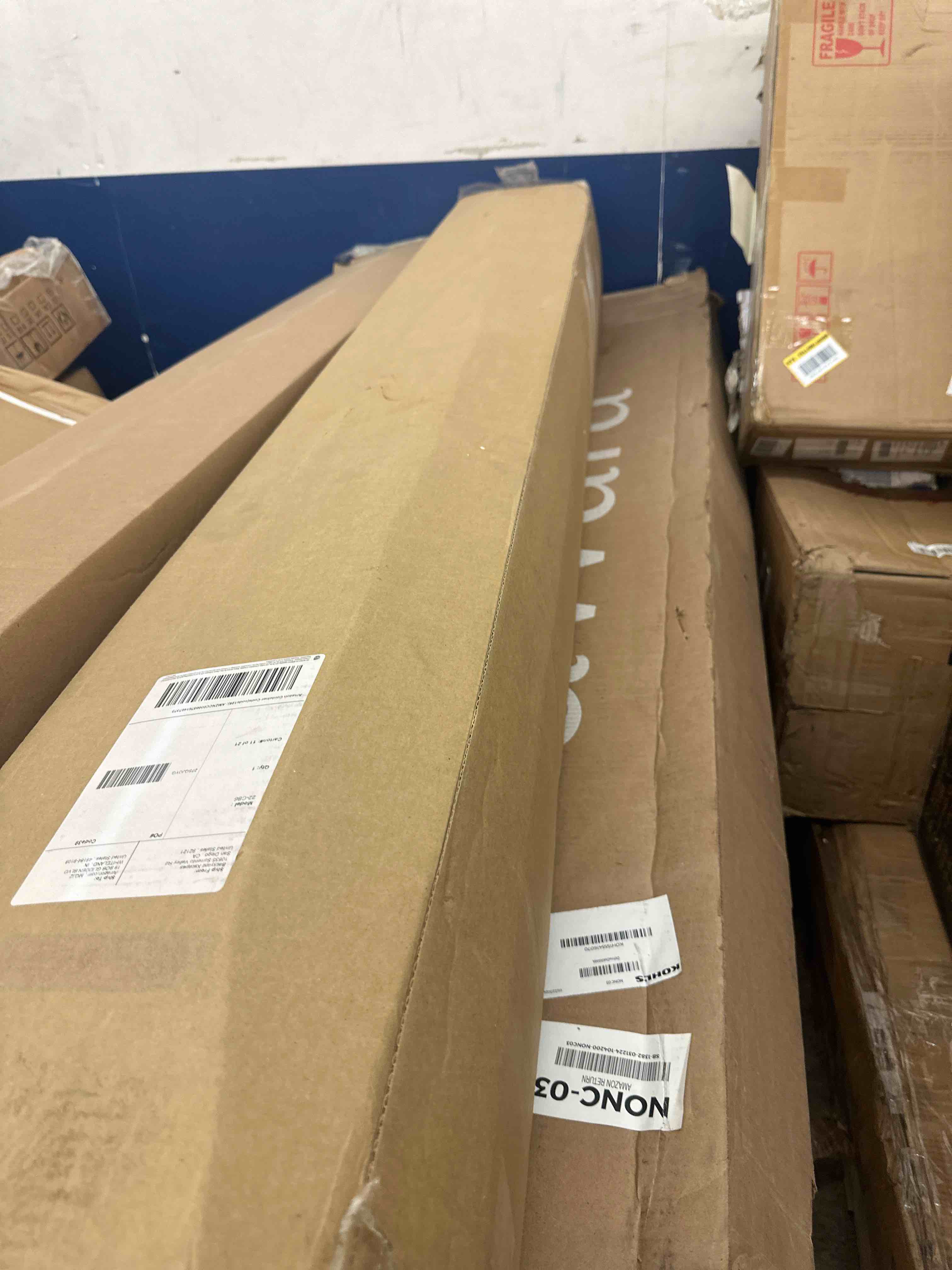 https://s3.amazonaws.com/lotting-images-prod/phillipi/YEL6033745_1722958588254.jpeg