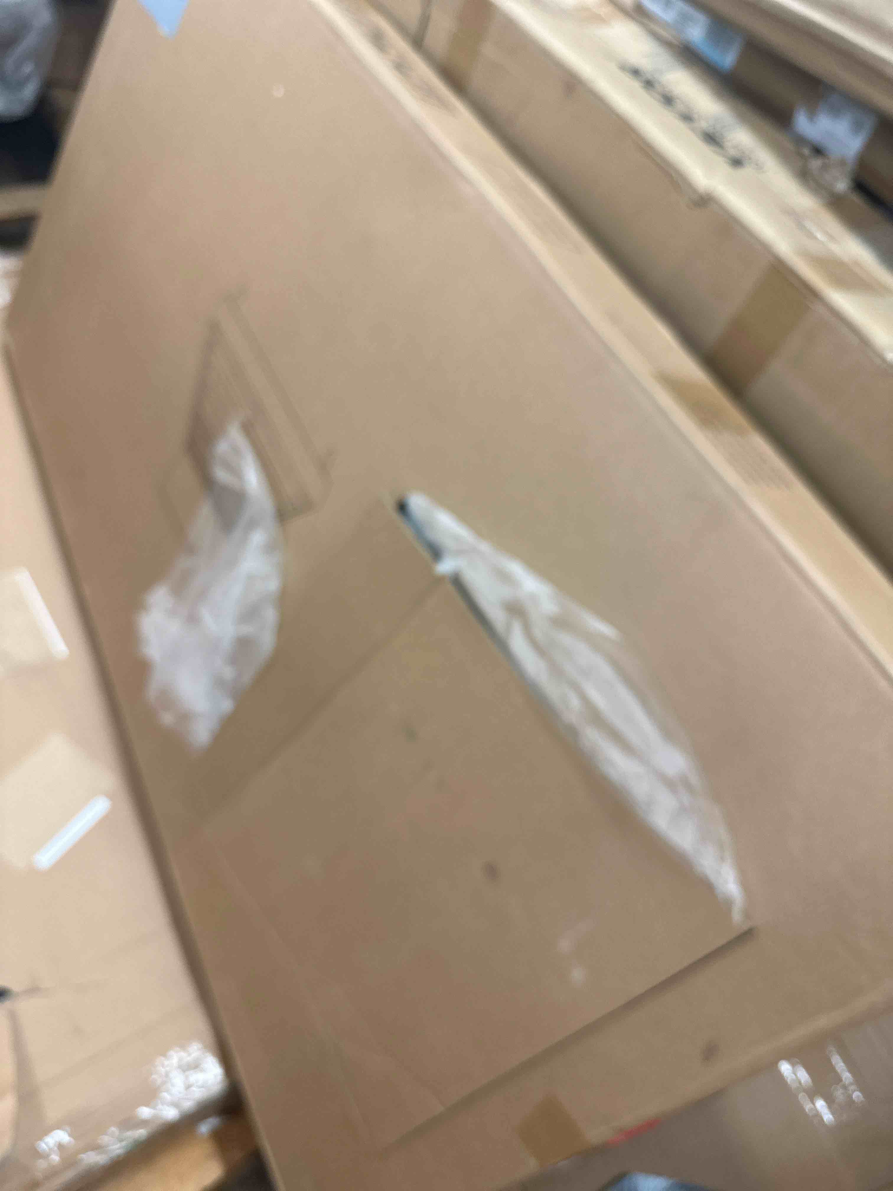 https://s3.amazonaws.com/lotting-images-prod/phillipi/YEL6033749_1722959100277.jpeg