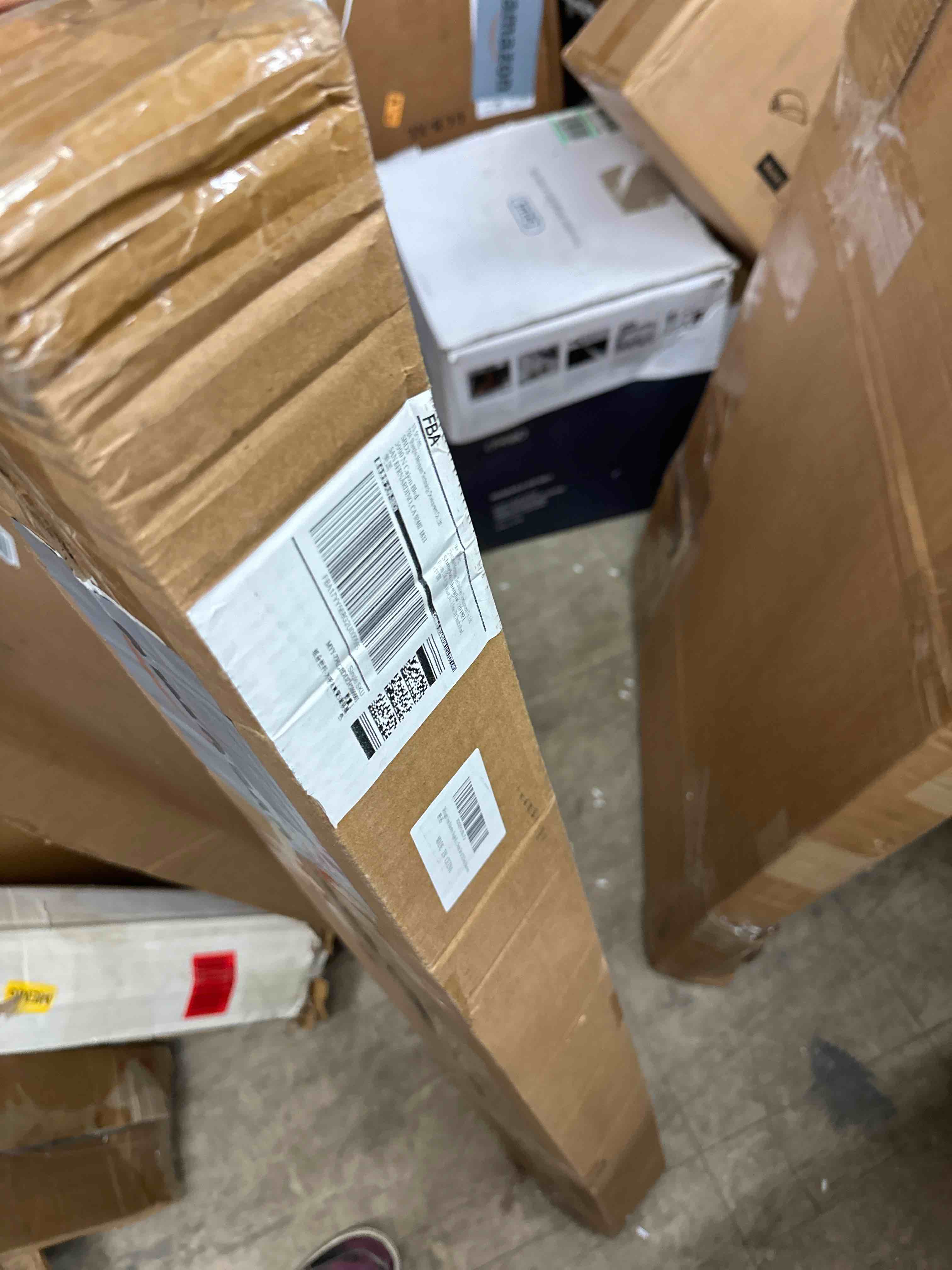 https://s3.amazonaws.com/lotting-images-prod/phillipi/YEL6034274_1728833627126.jpeg