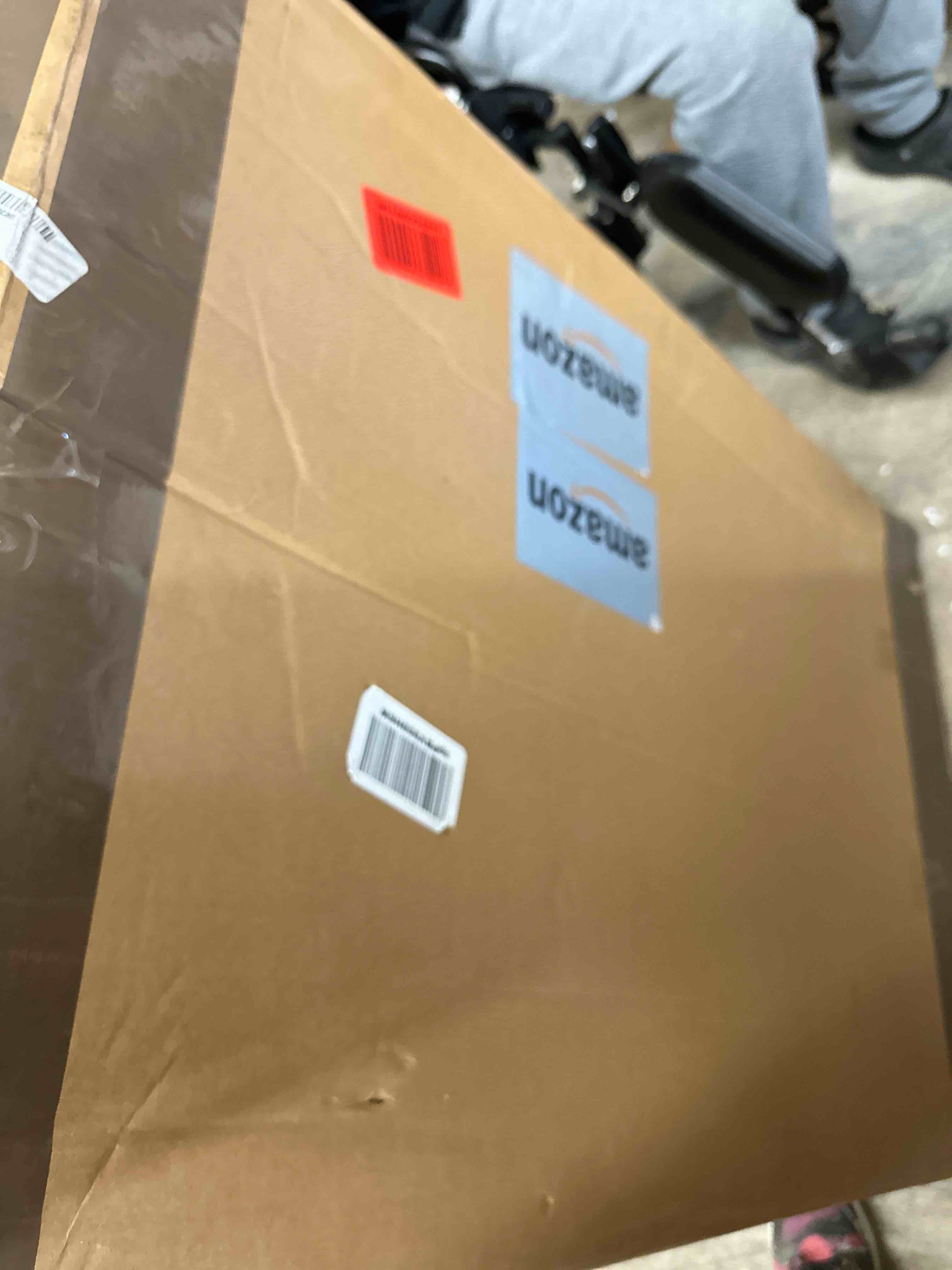 https://s3.amazonaws.com/lotting-images-prod/phillipi/YEL6034275_1728833670399.jpeg