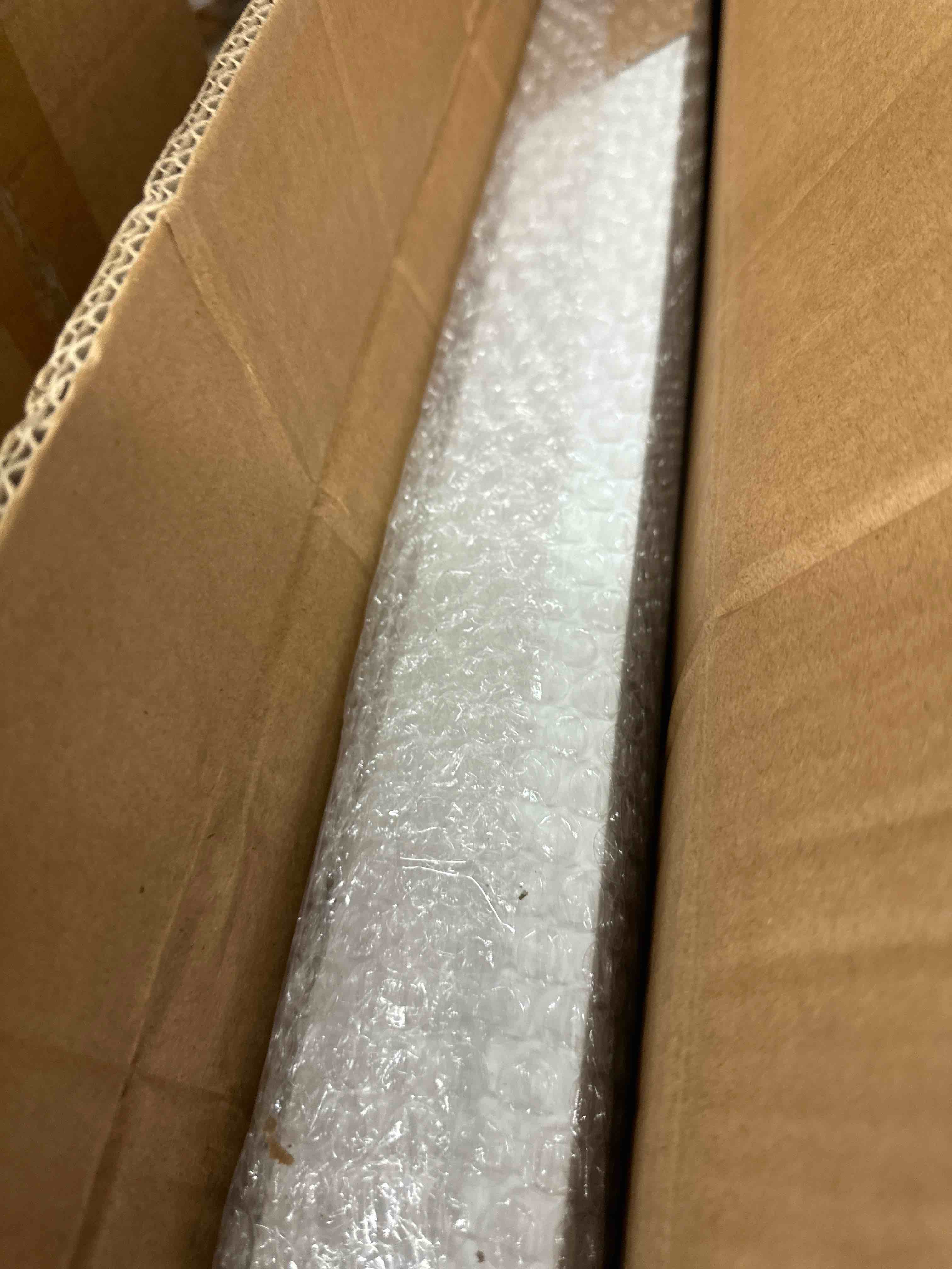 https://s3.amazonaws.com/lotting-images-prod/phillipi/YEL6034275_1728833673606.jpeg