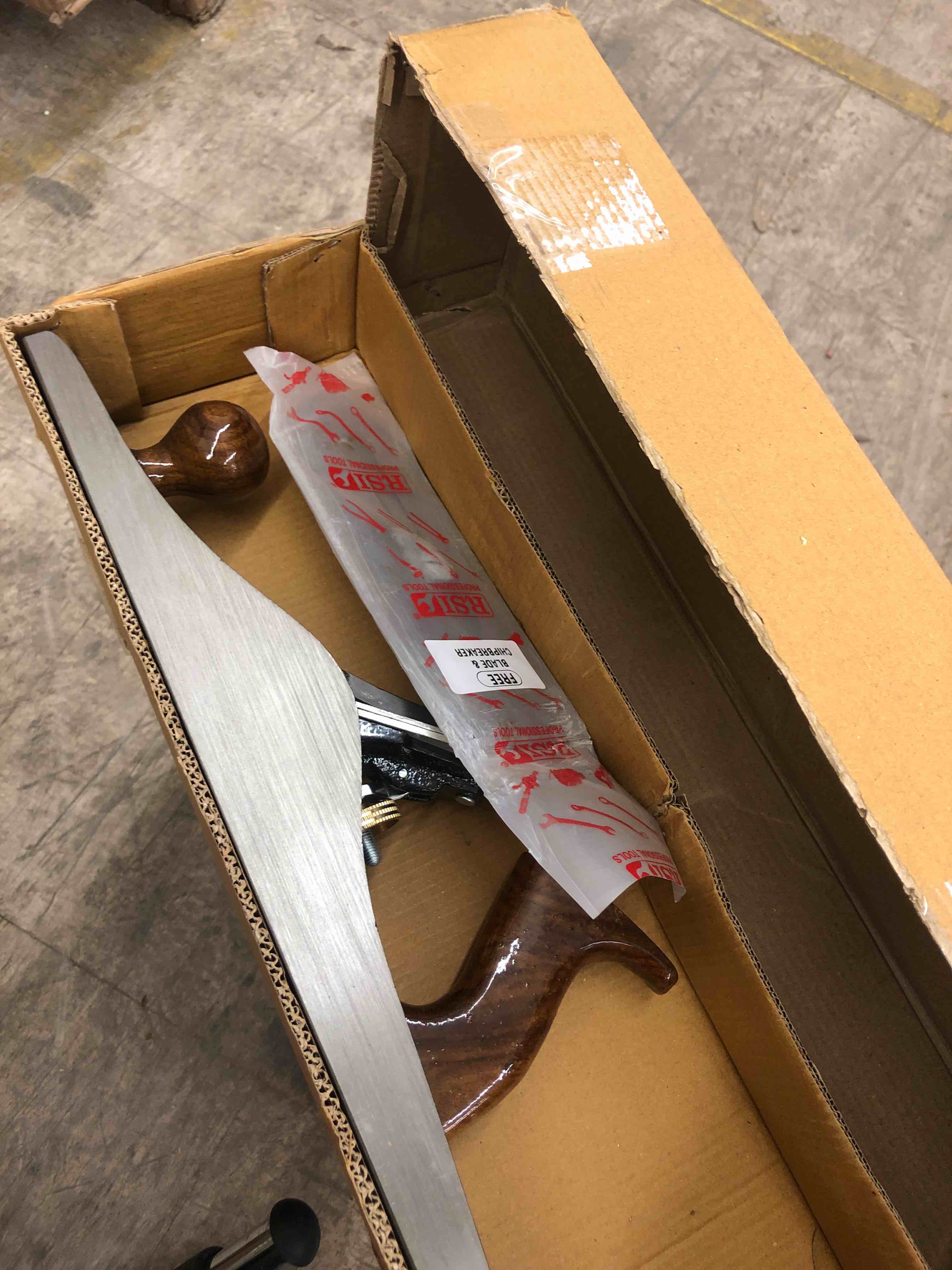 https://s3.amazonaws.com/lotting-images-prod/phillipi/YEL6034487_1729608122173.jpeg
