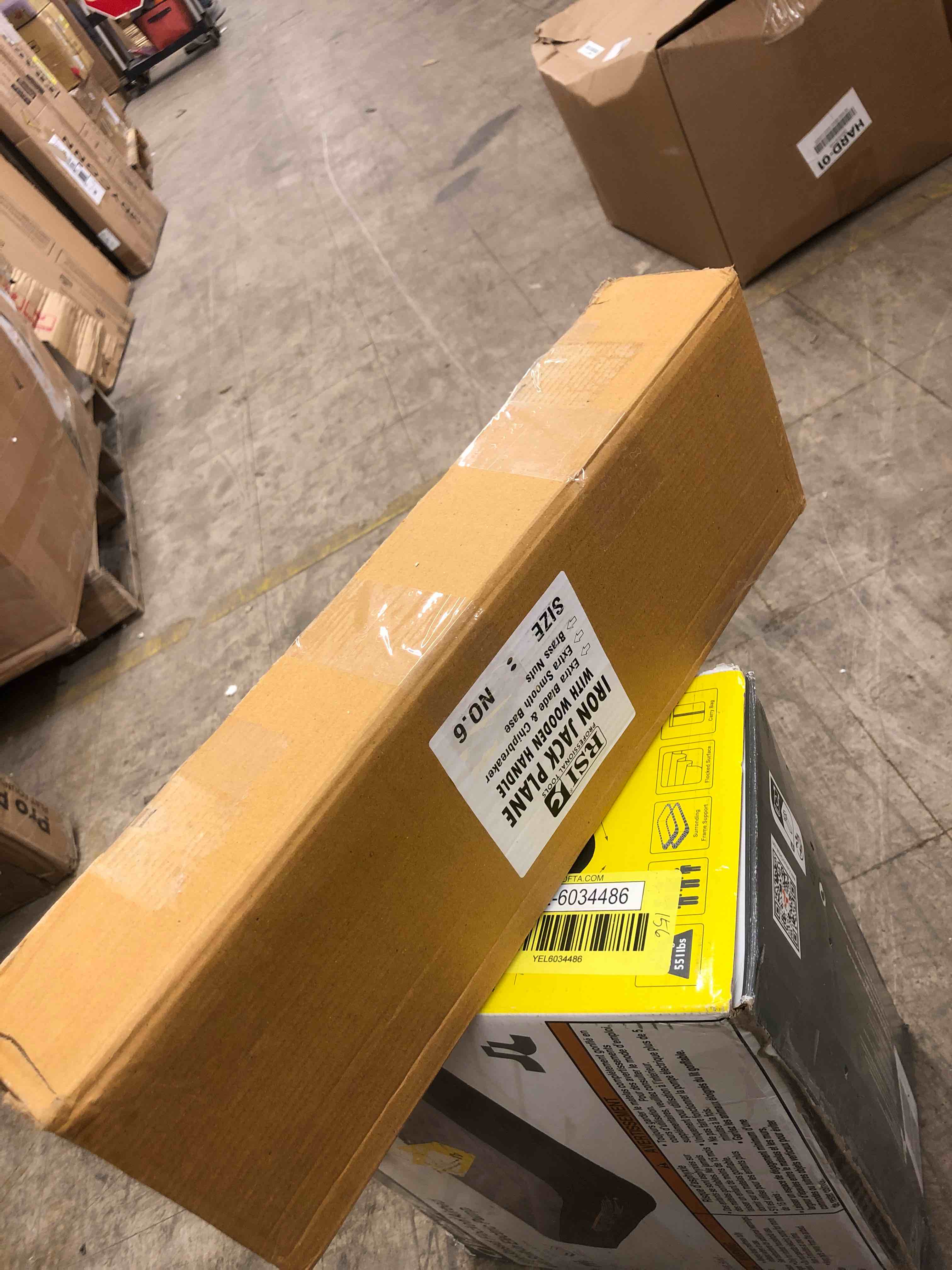 https://s3.amazonaws.com/lotting-images-prod/phillipi/YEL6034487_1729608148055.jpeg