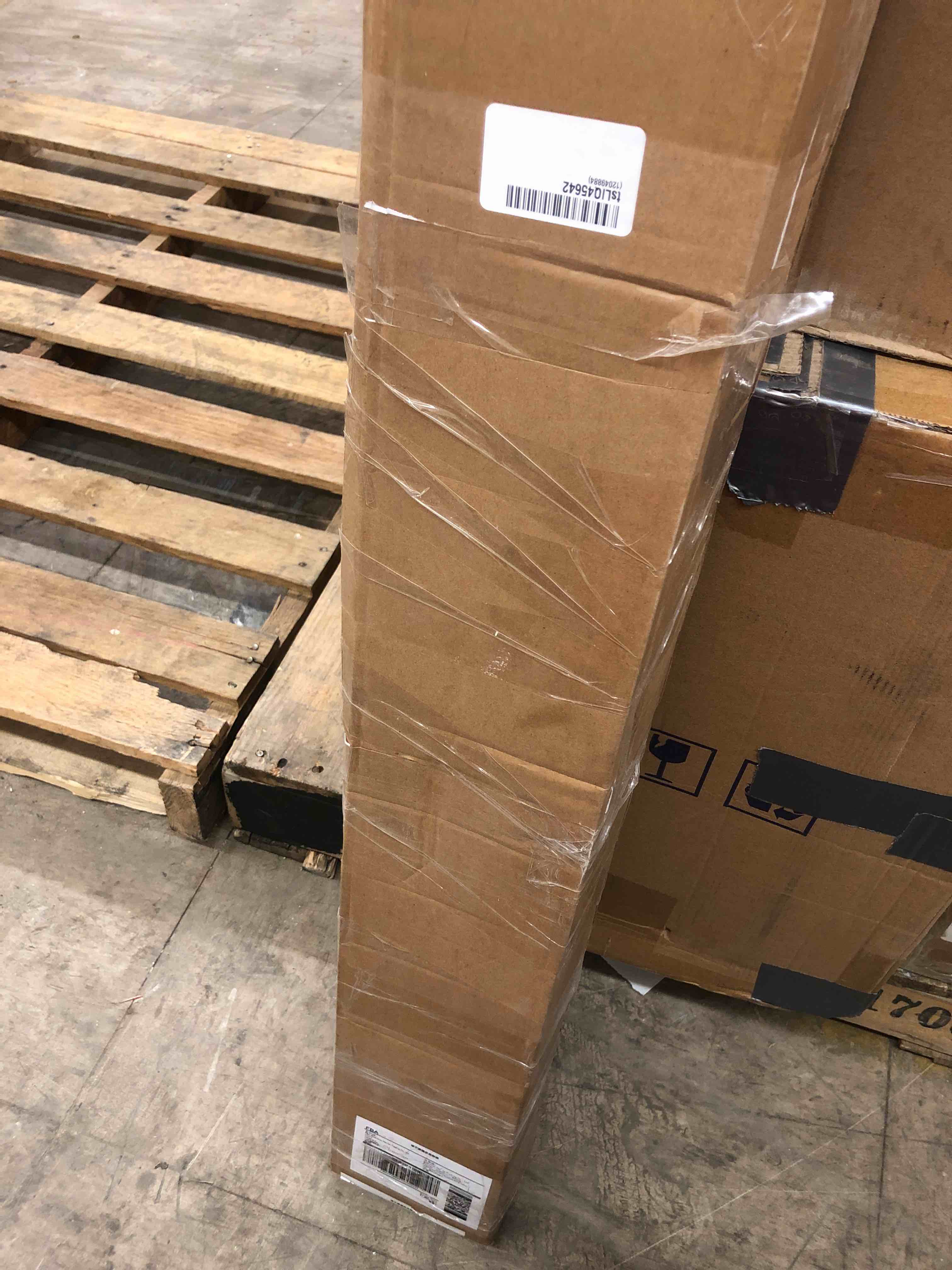 https://s3.amazonaws.com/lotting-images-prod/phillipi/YEL6034500_1729610686289.jpeg