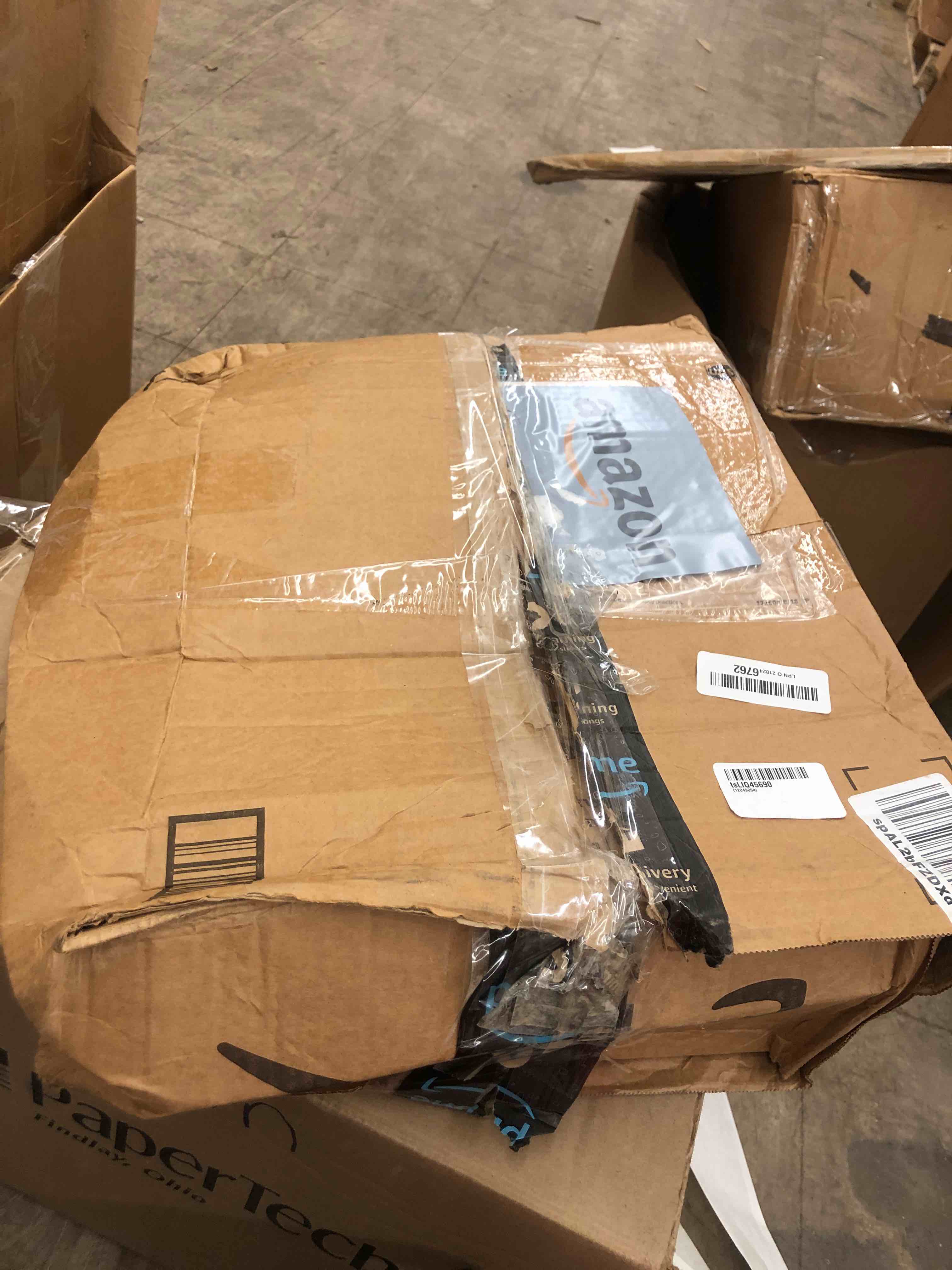 https://s3.amazonaws.com/lotting-images-prod/phillipi/YEL6034507_1729611787386.jpeg