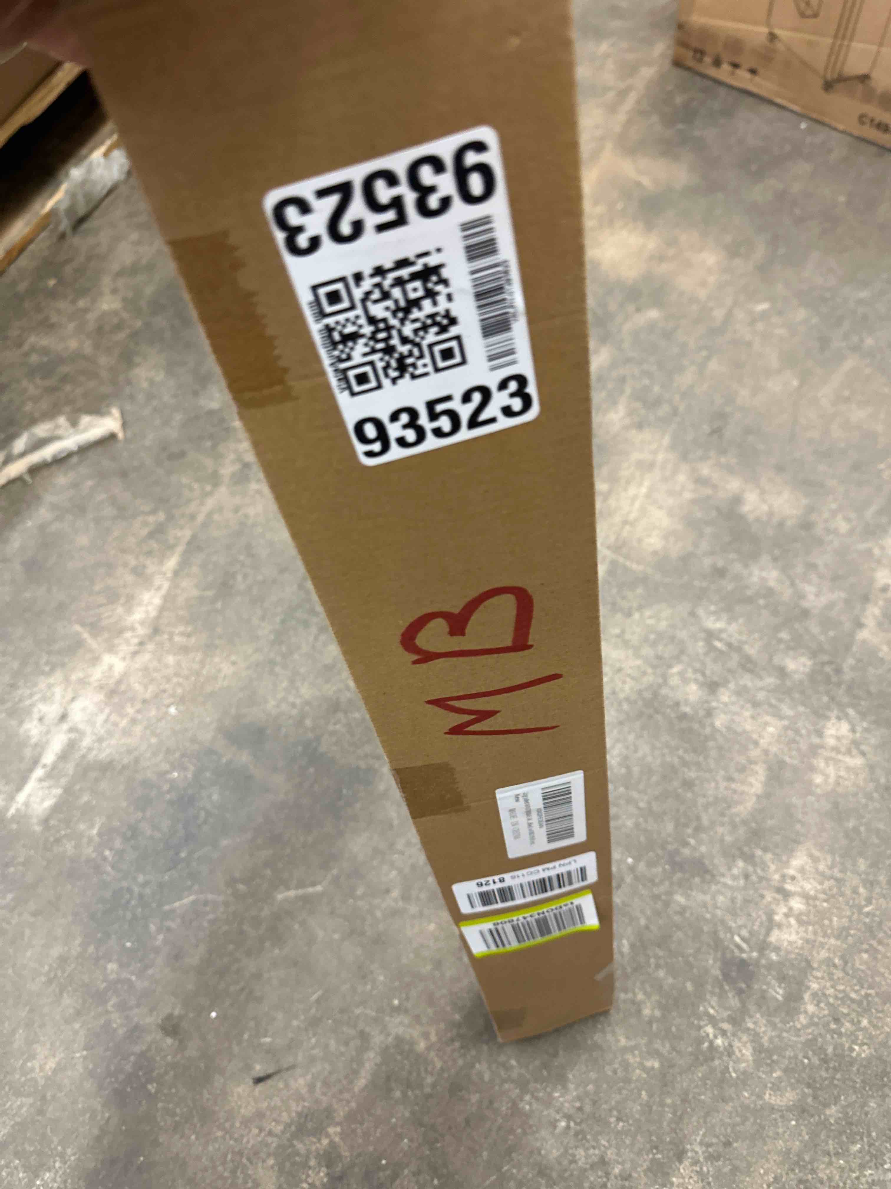 https://s3.amazonaws.com/lotting-images-prod/phillipi/YEL6034553_1729789347632.jpeg