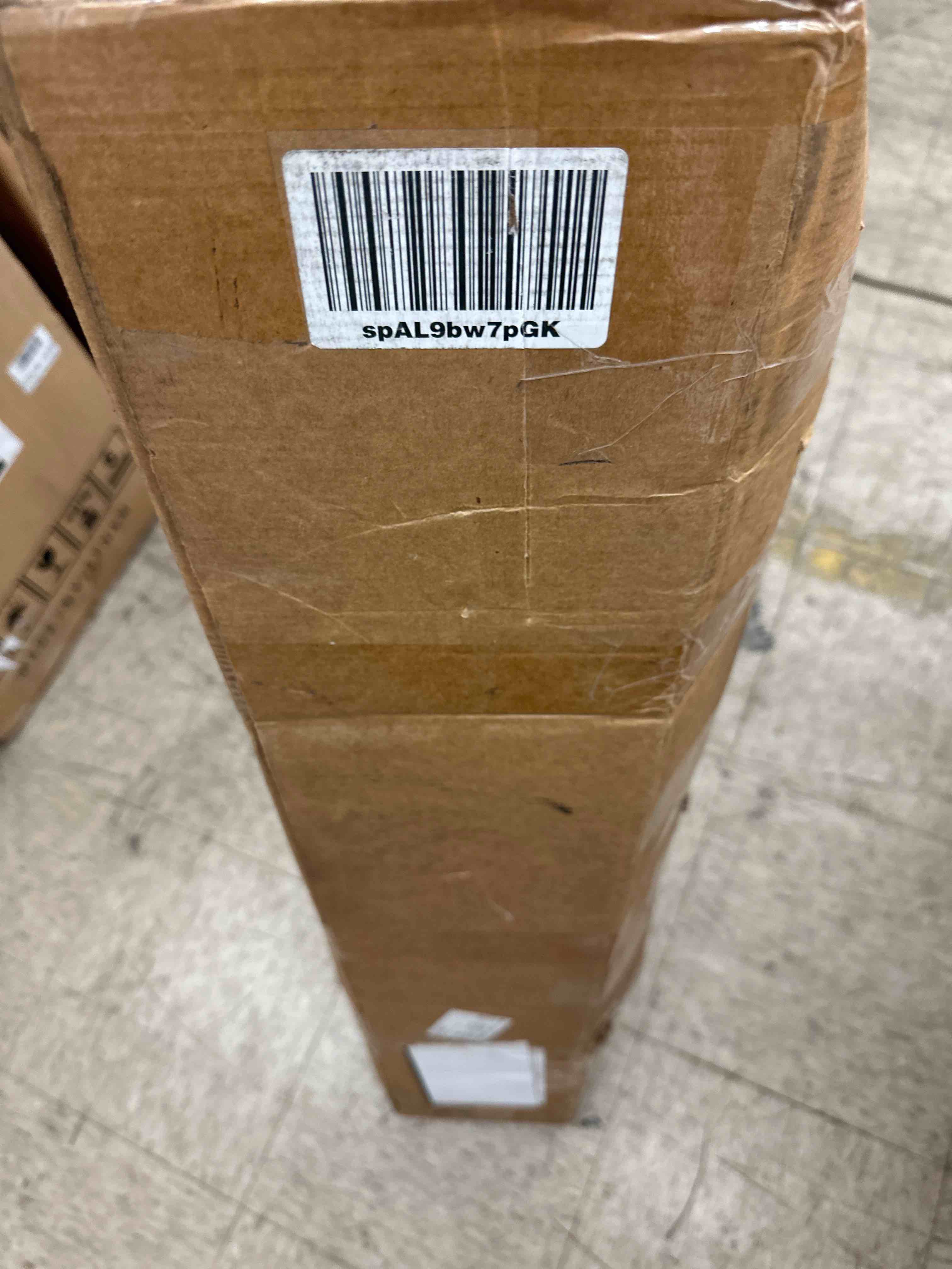https://s3.amazonaws.com/lotting-images-prod/phillipi/YEL6035435_1726517393964.jpeg