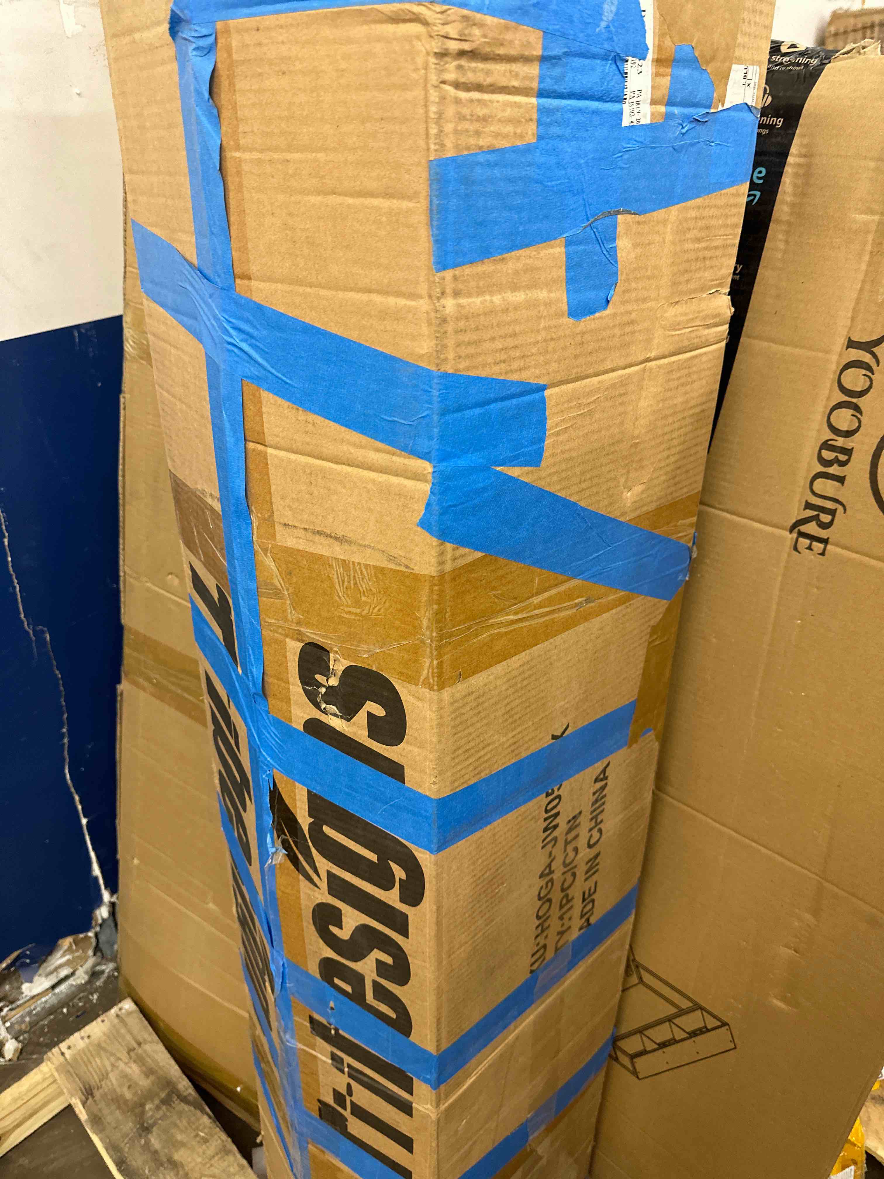 https://s3.amazonaws.com/lotting-images-prod/phillipi/YEL6035884_1728497795398.jpeg