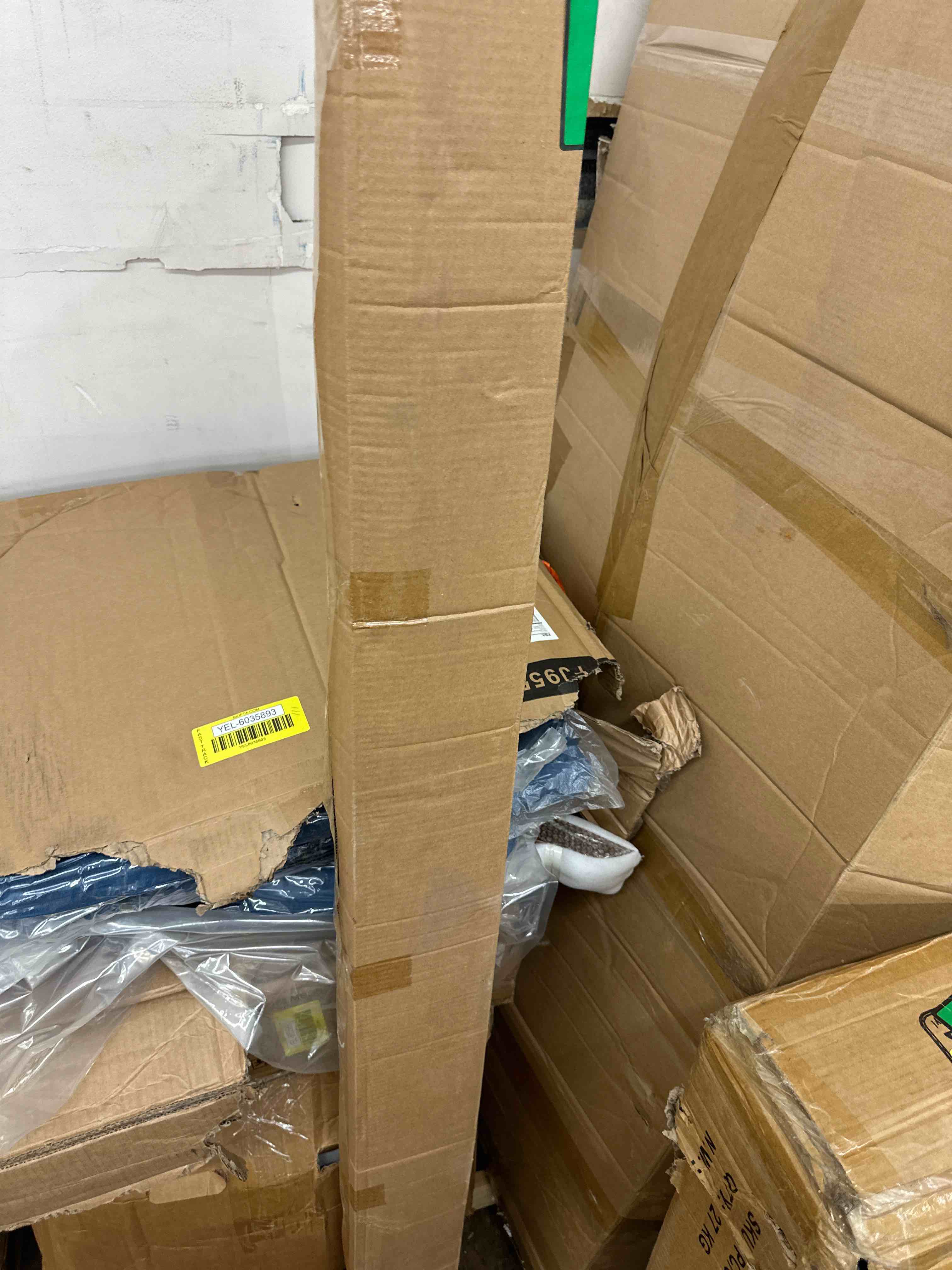 https://s3.amazonaws.com/lotting-images-prod/phillipi/YEL6035894_1728498877809.jpeg