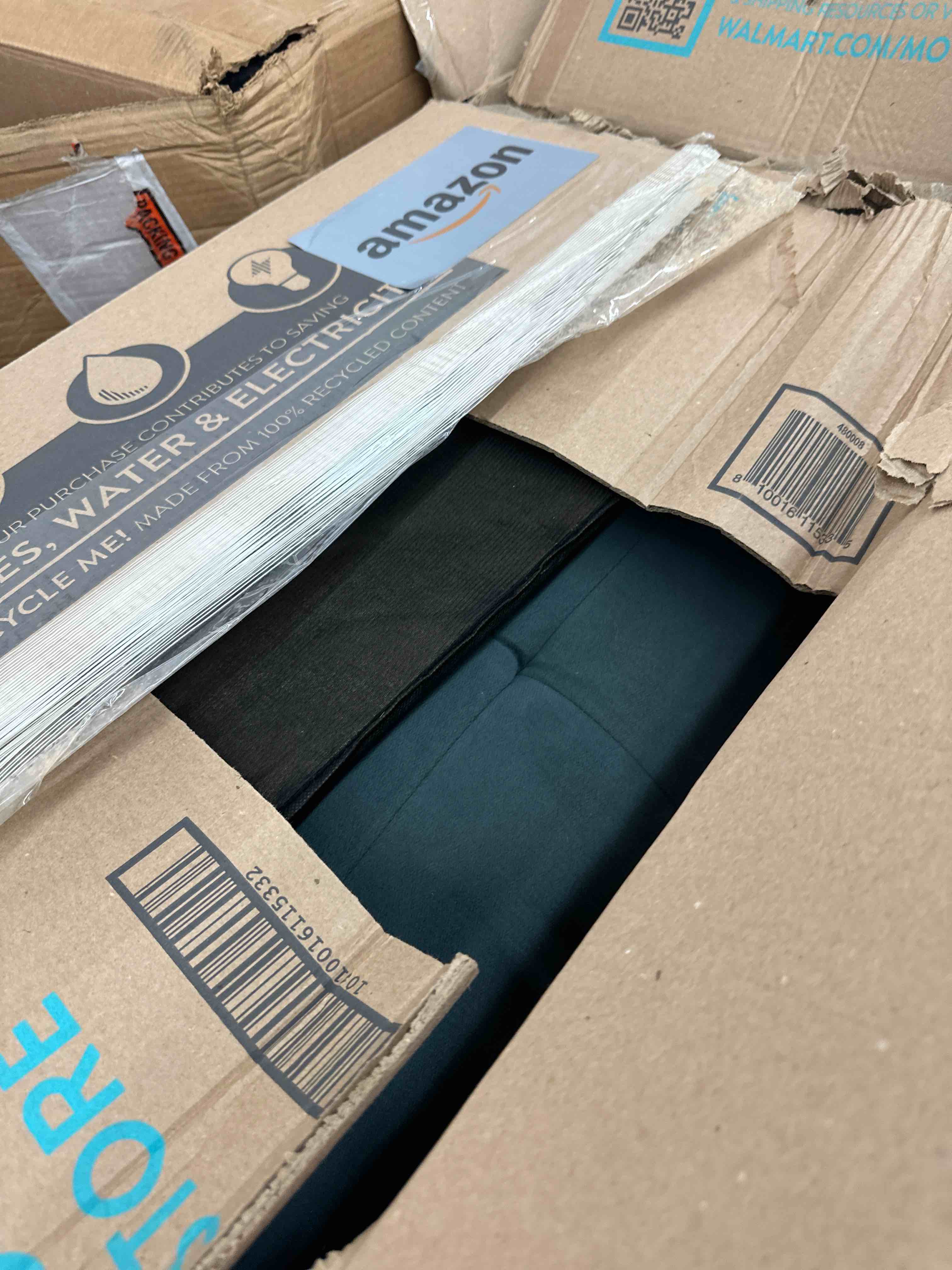 https://s3.amazonaws.com/lotting-images-prod/phillipi/YEL6035896_1728499121094.jpeg
