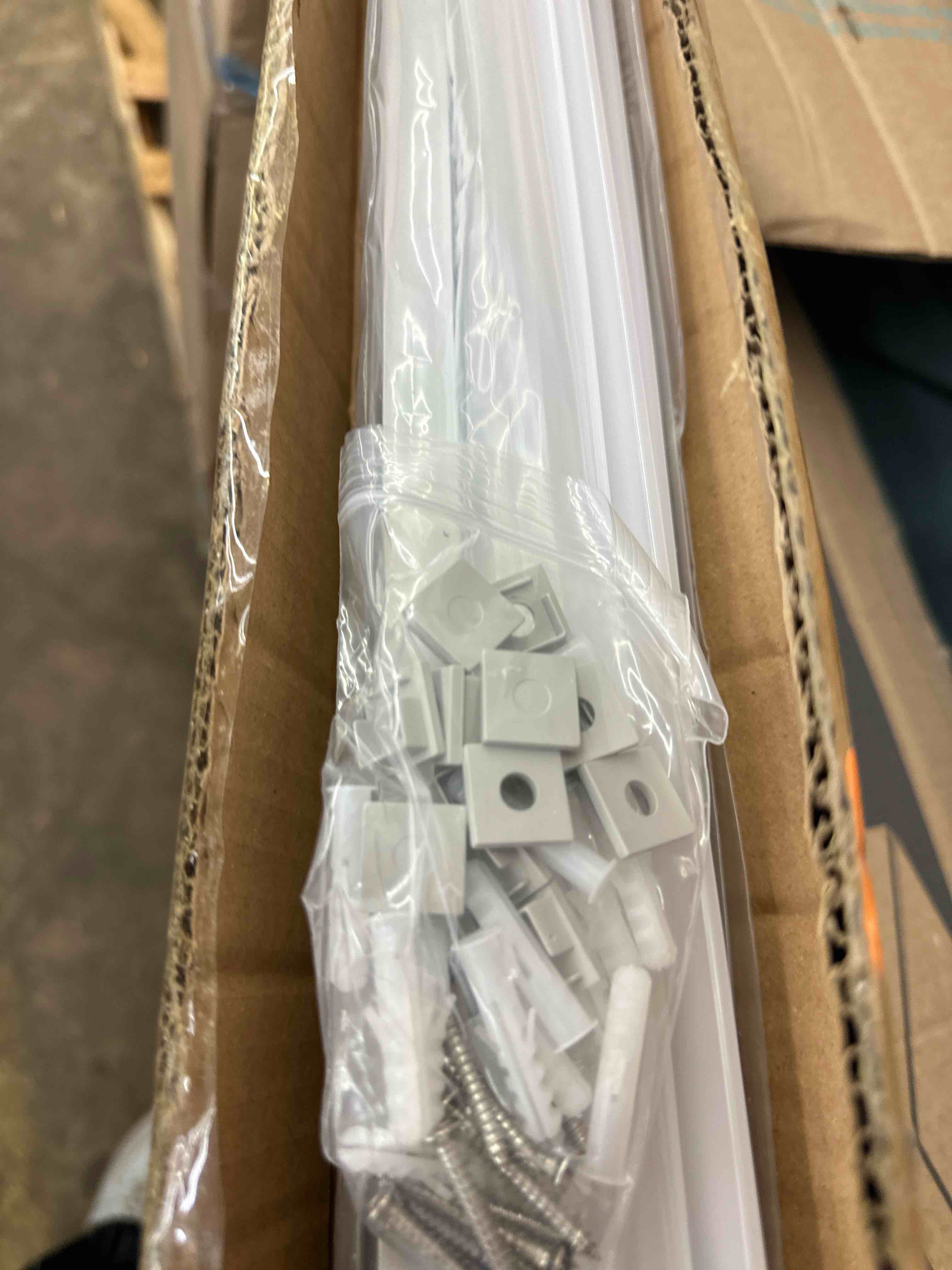 https://s3.amazonaws.com/lotting-images-prod/phillipi/YEL6035899_1728499912245.jpeg