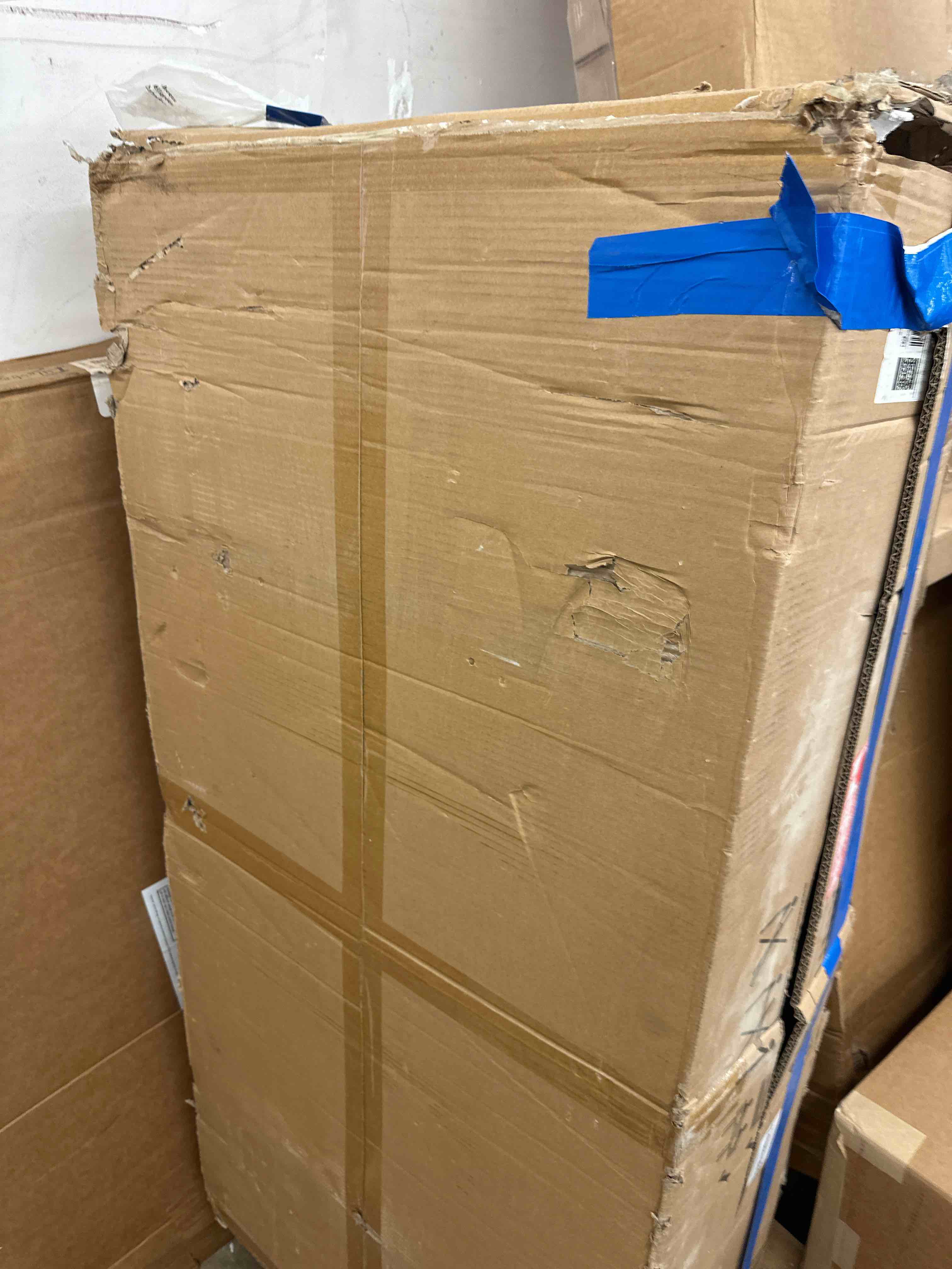 https://s3.amazonaws.com/lotting-images-prod/phillipi/YEL6035904_1728500504805.jpeg