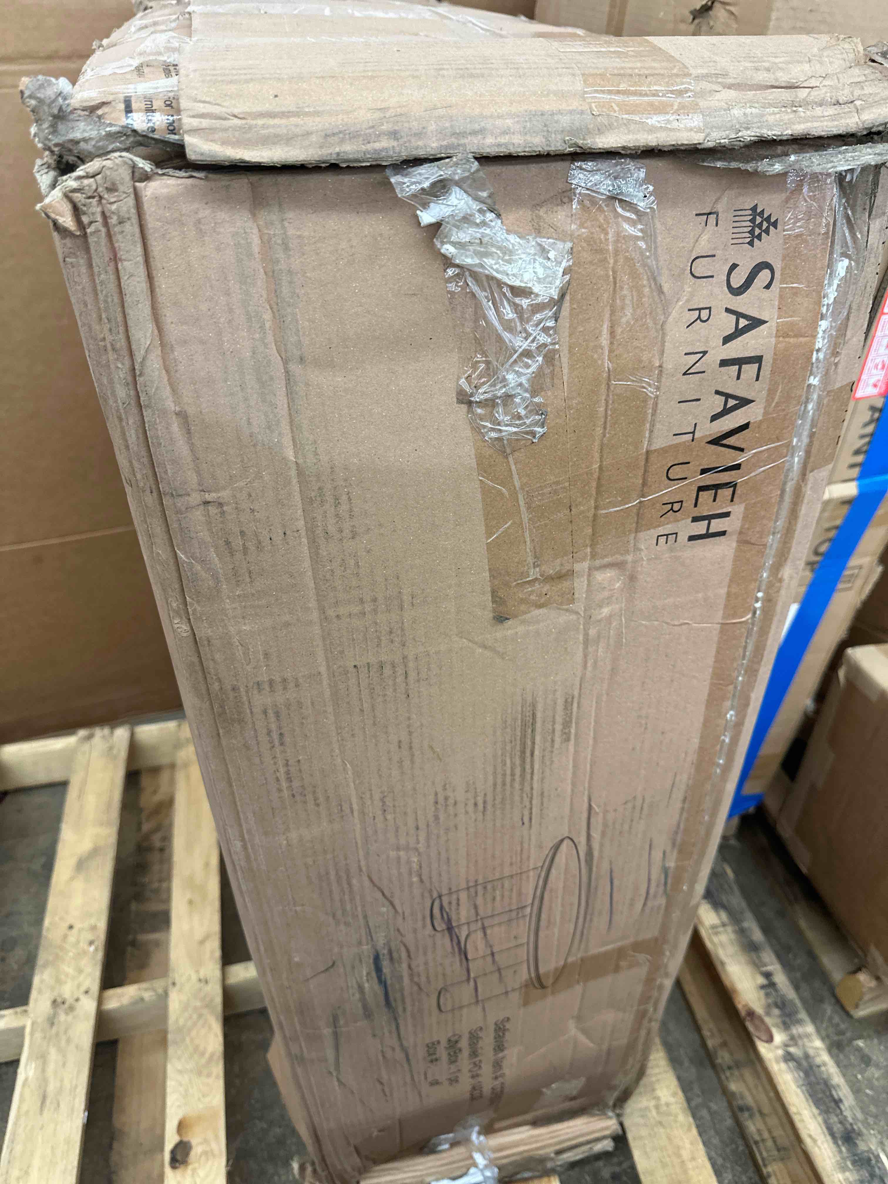 https://s3.amazonaws.com/lotting-images-prod/phillipi/YEL6035905_1728500623620.jpeg