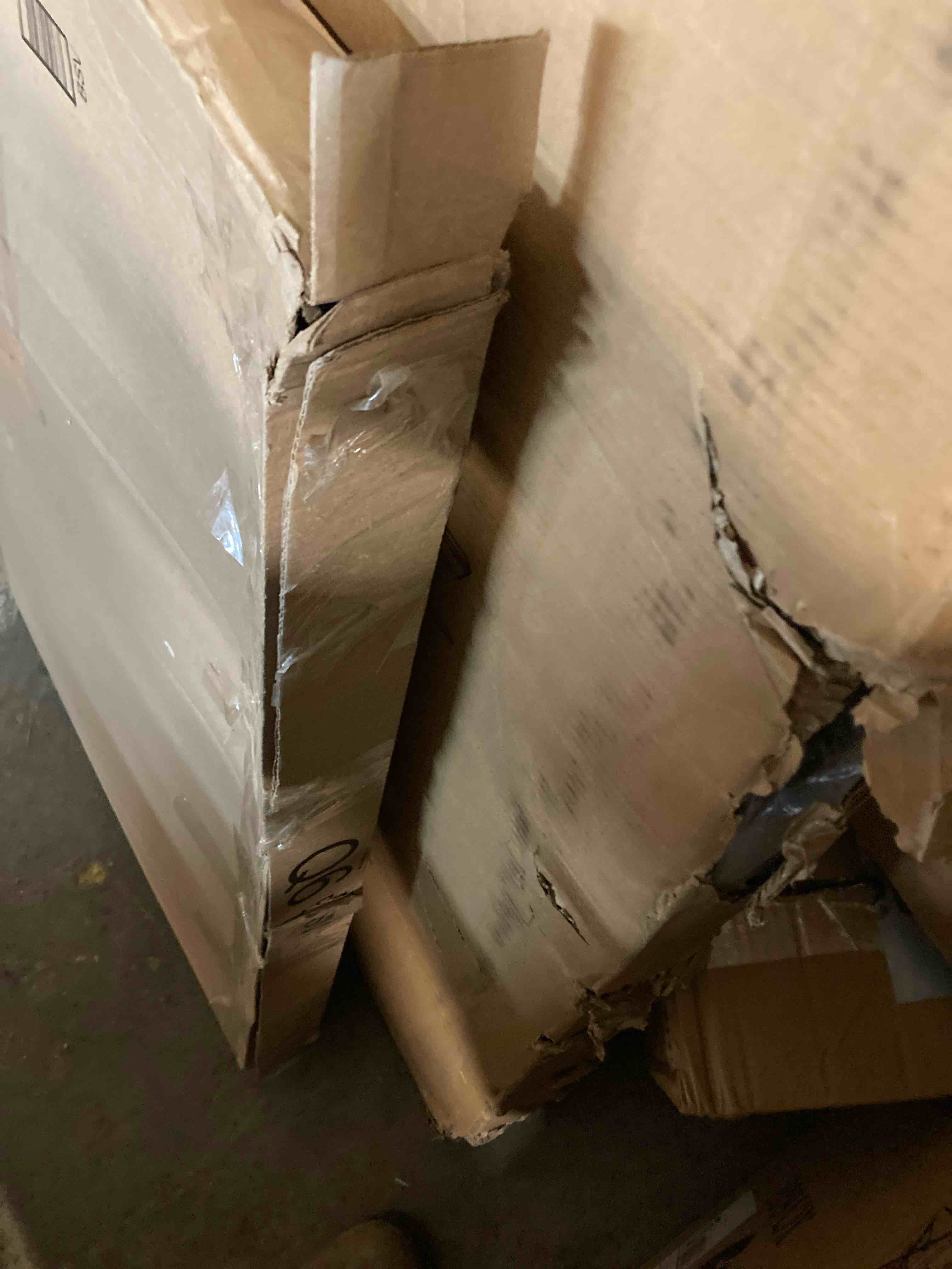 https://s3.amazonaws.com/lotting-images-prod/phillipi/YEL6037309_1711138849848.jpeg