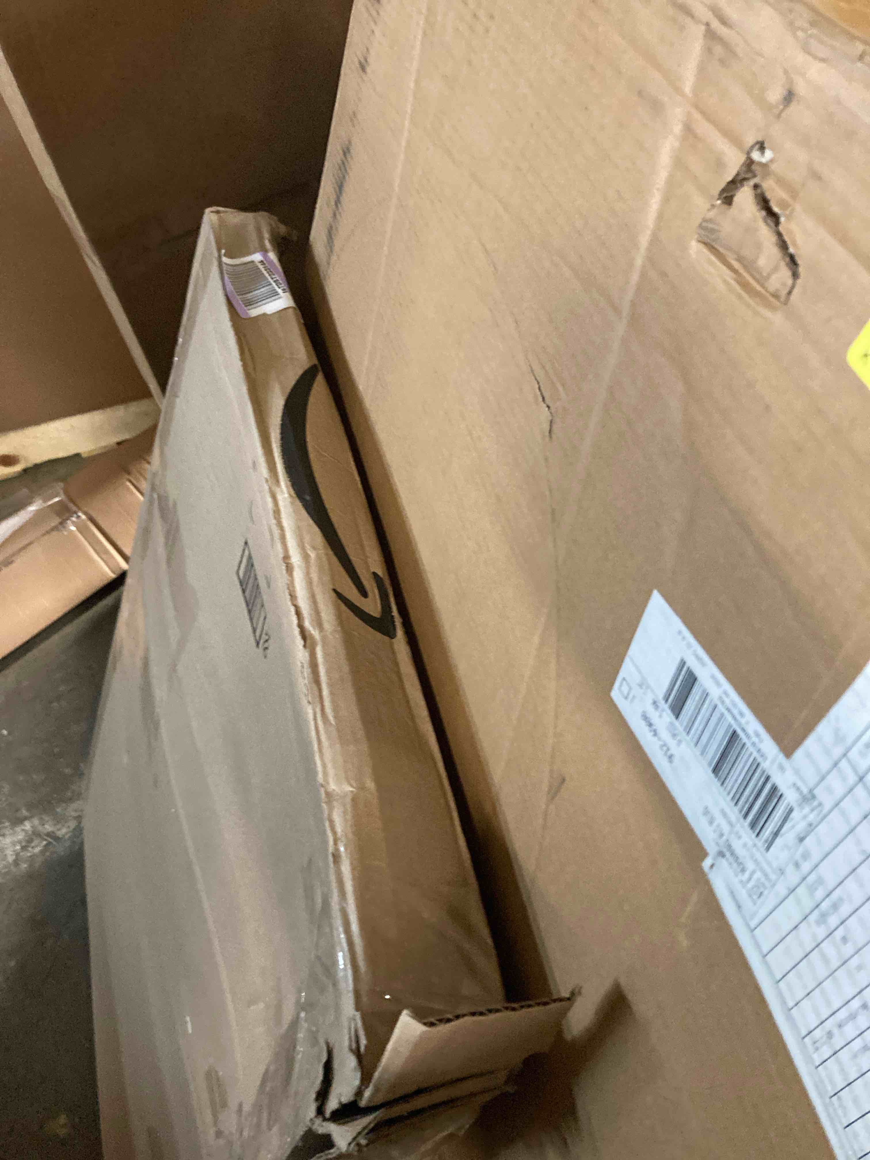https://s3.amazonaws.com/lotting-images-prod/phillipi/YEL6037309_1711138851327.jpeg